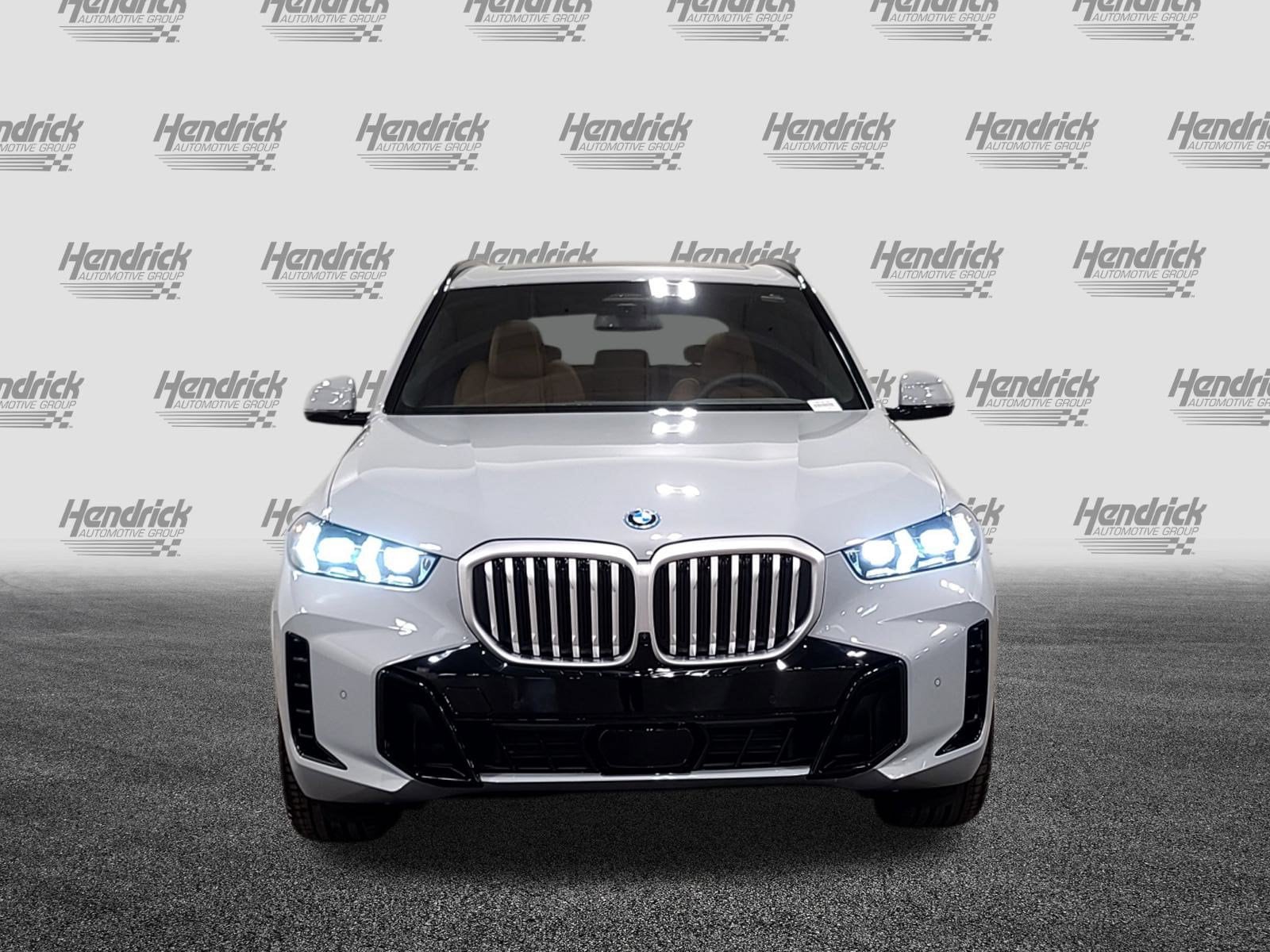 2026 BMW X5 xDrive50e's photo