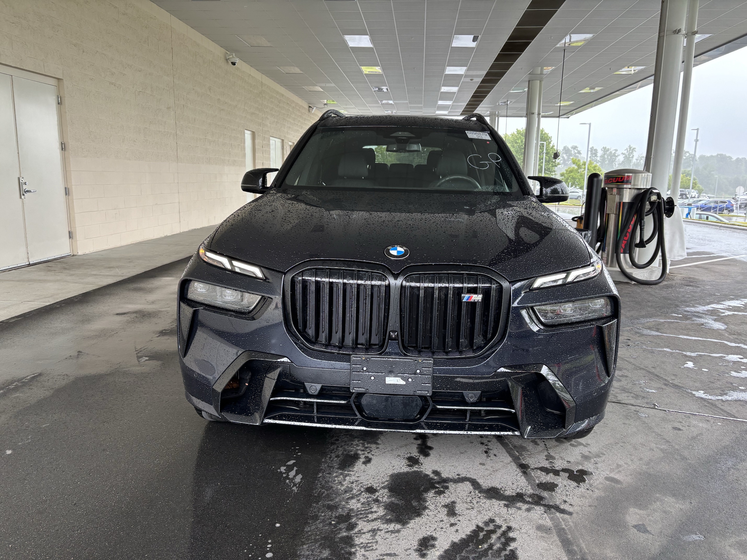 BMW X7 M60i