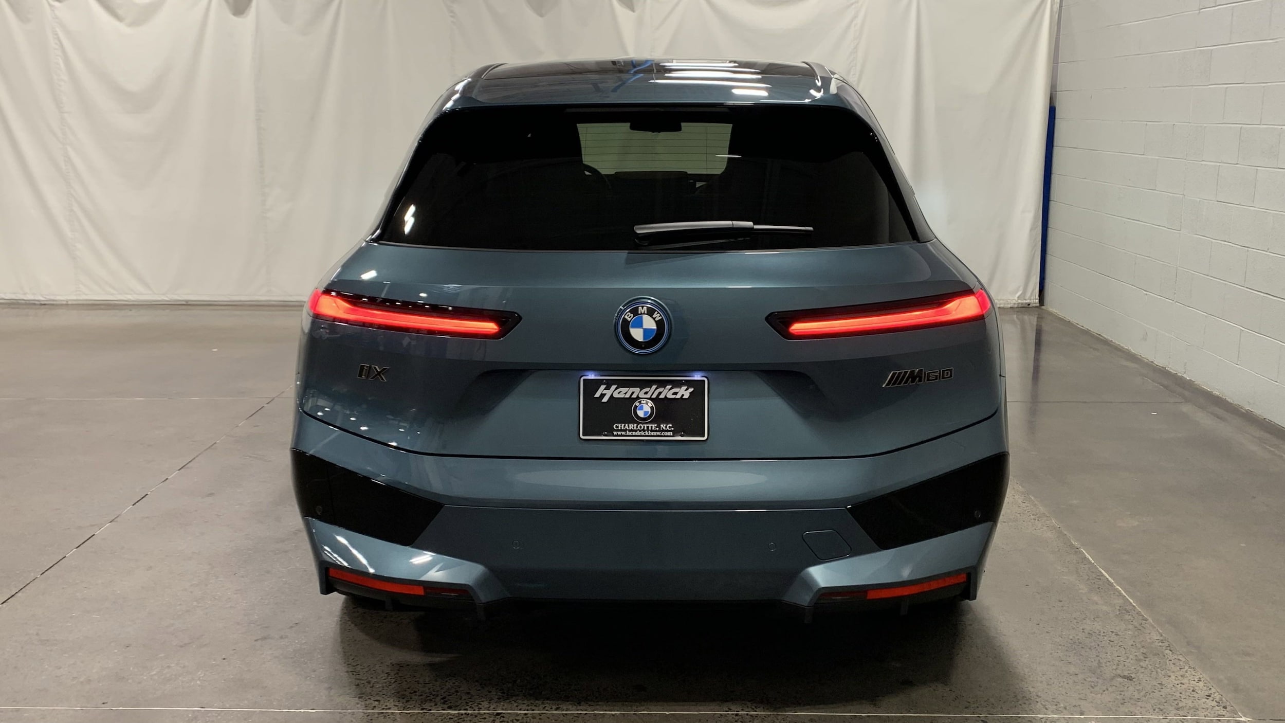 2025 BMW iX M60 photo 5