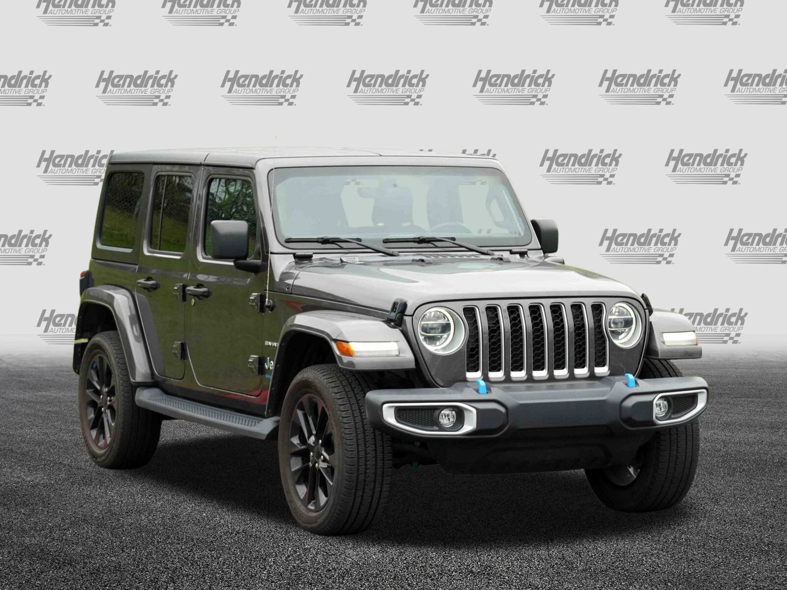 2022 Jeep Wrangler 4xe Unlimited Sahara photo 2