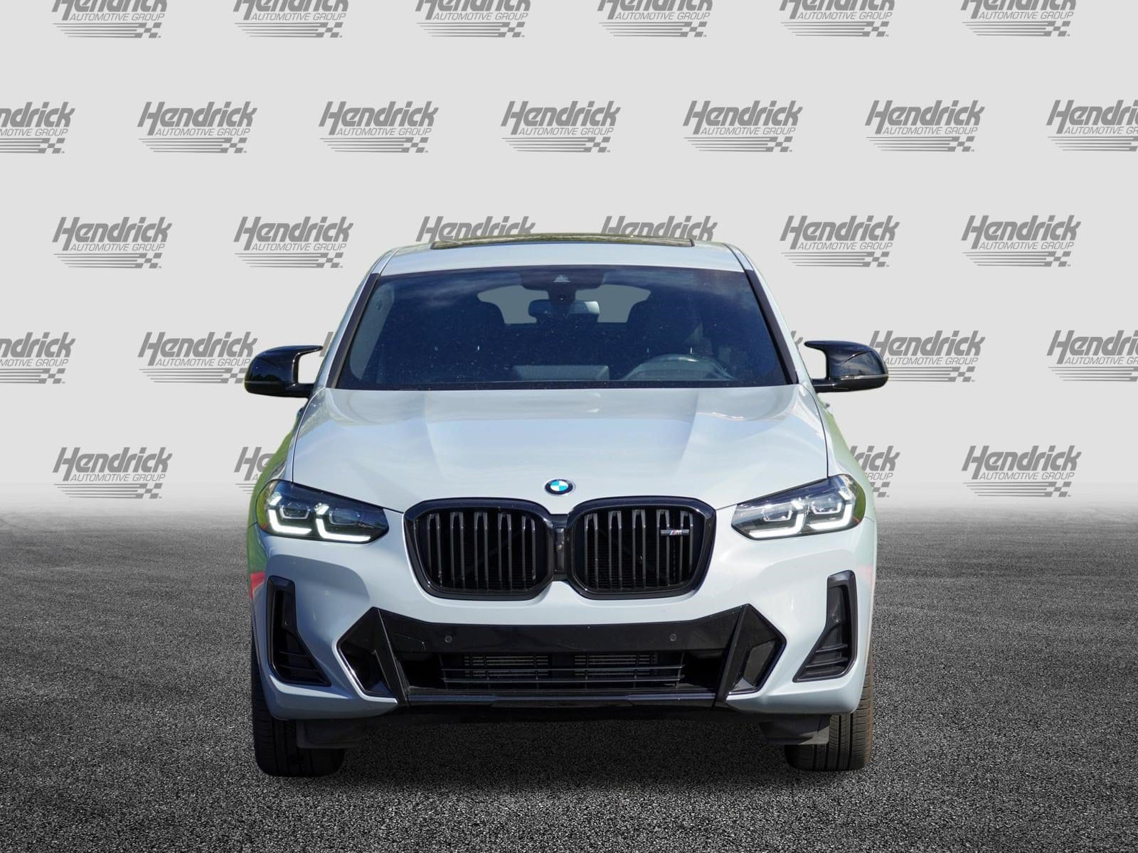 2025 BMW X4 M40i