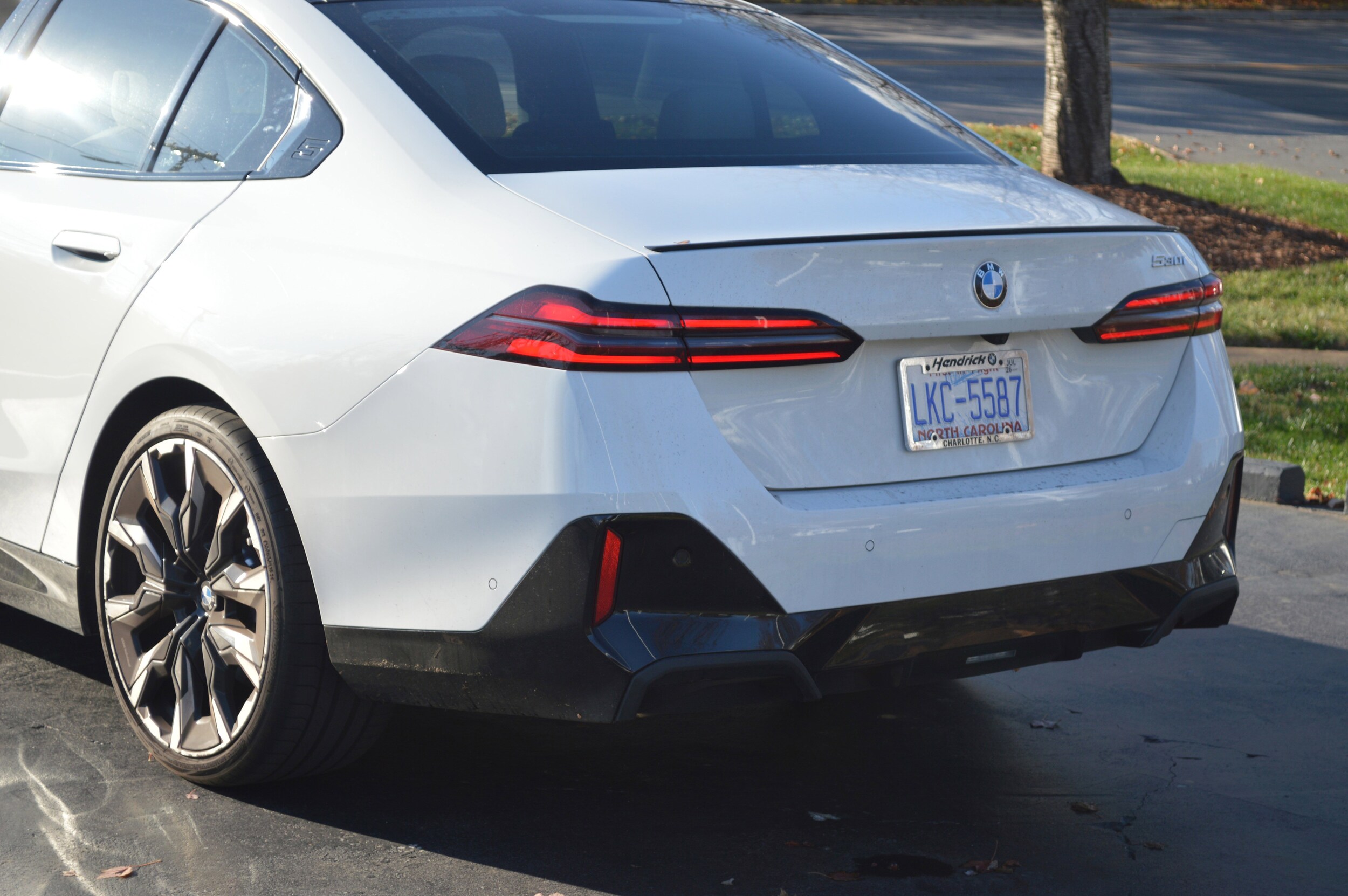 2026 Bmw 530i photo 2