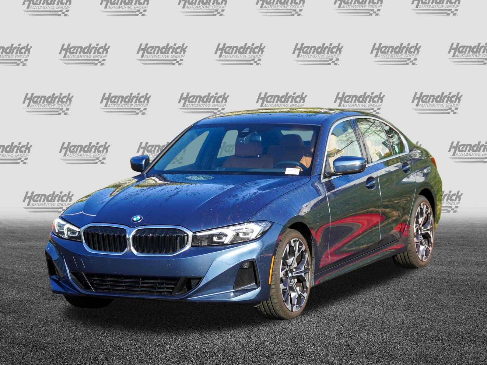 2025 BMW 3 Series 330i photo 4