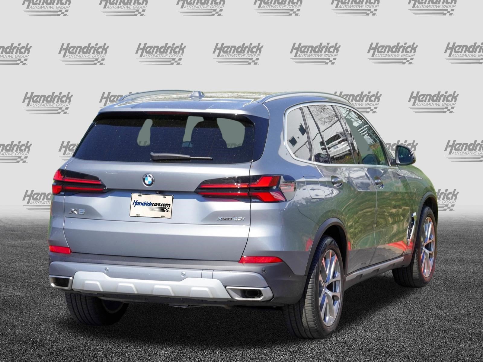 2025 BMW X5 xDrive40i photo 3