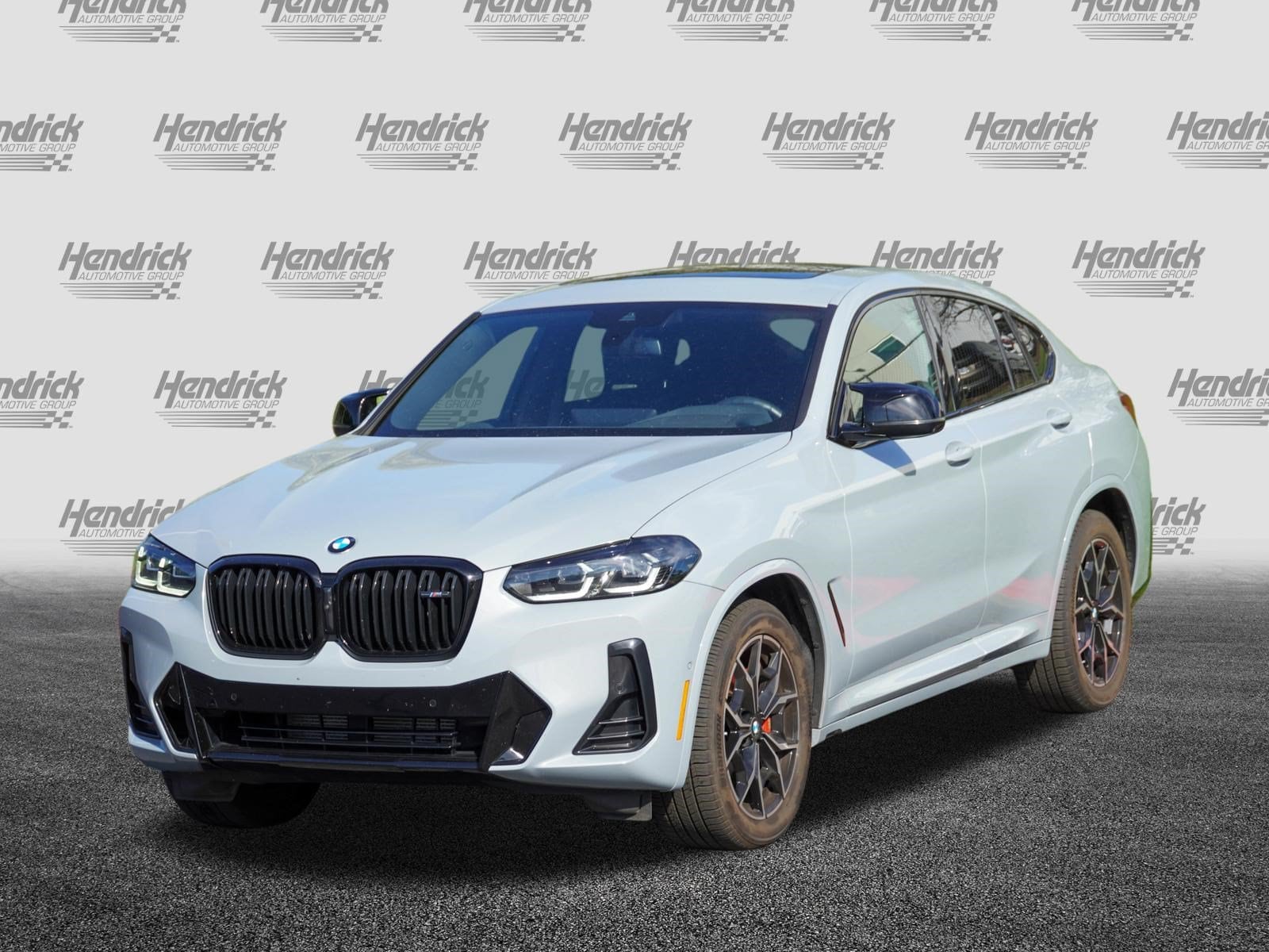 2025 BMW X4 M40i
