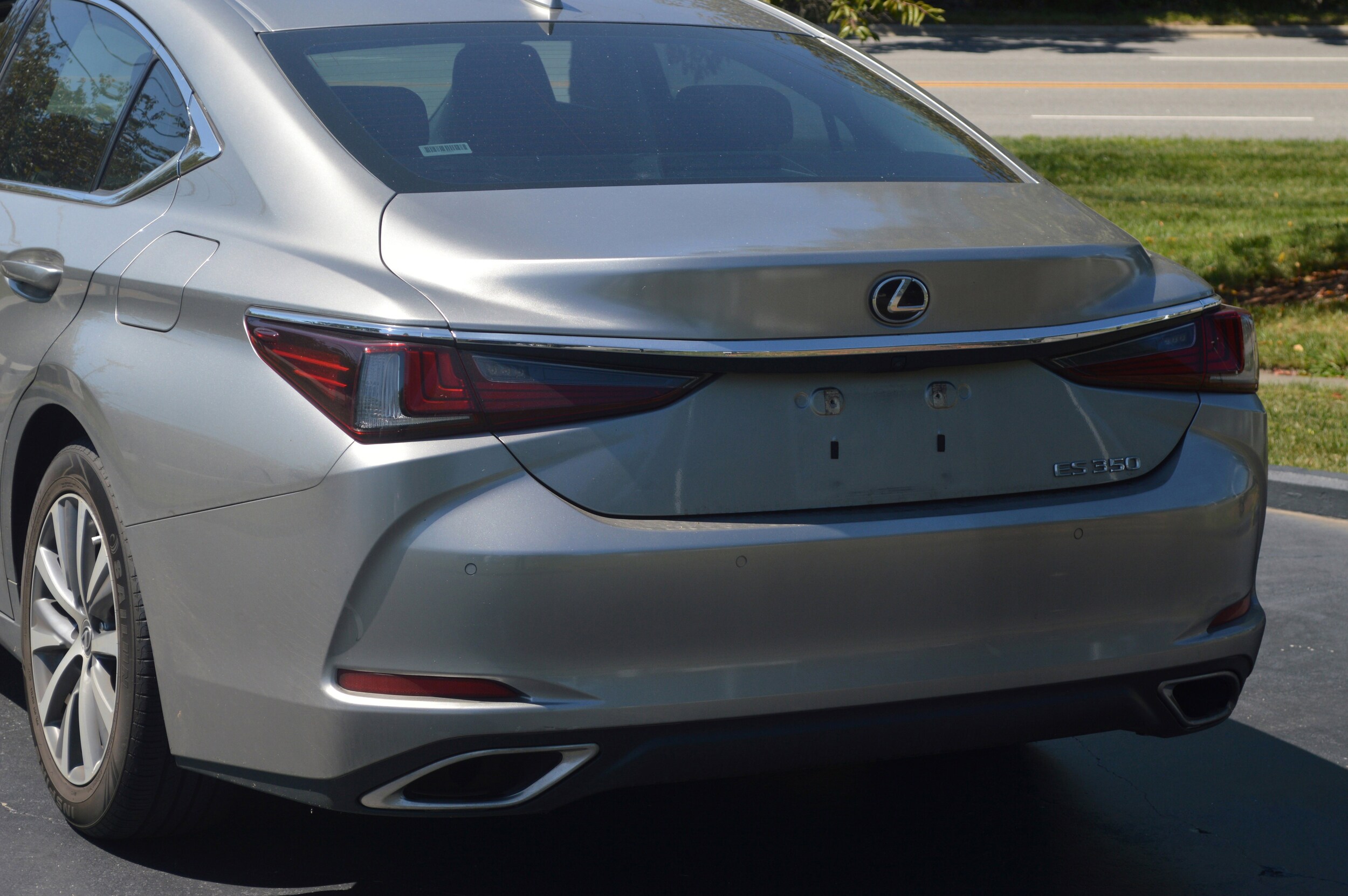 2020 Lexus ES 350 Premium photo 3