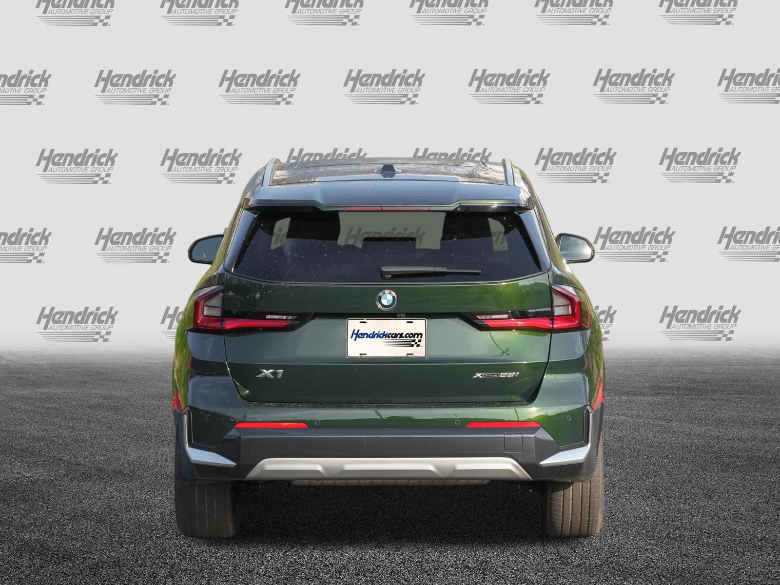 2025 BMW X1 xDrive28i photo 3