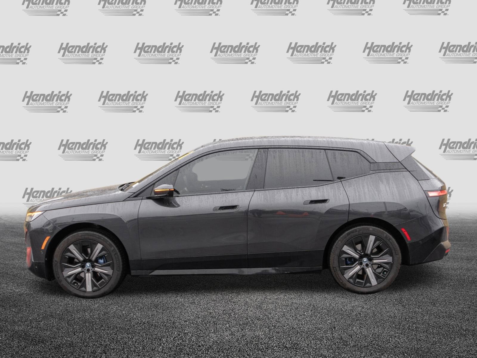 2025 BMW iX xDrive50 photo 5