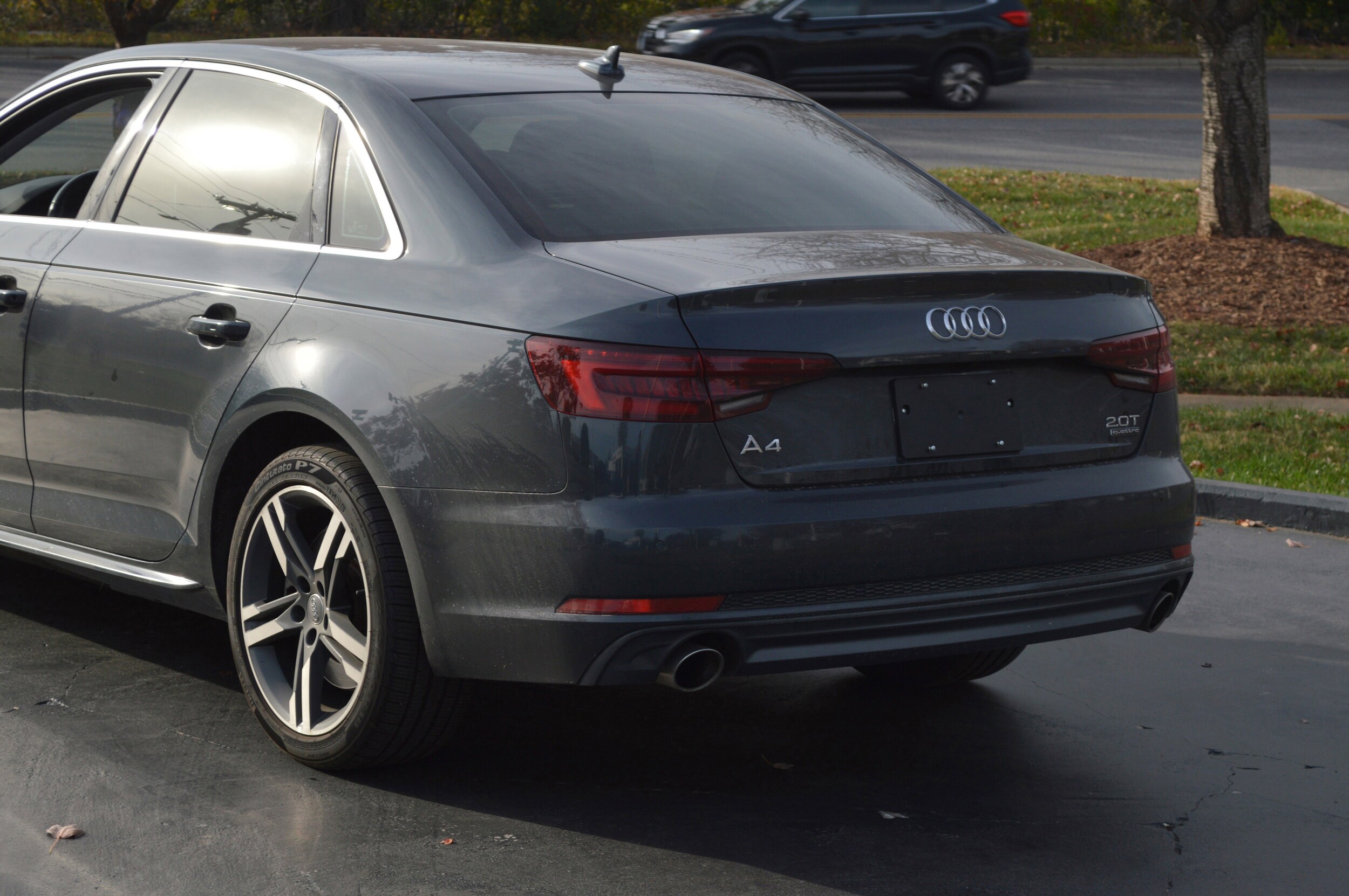 2018 Audi A4 Premium Plus S line Quattro photo 2