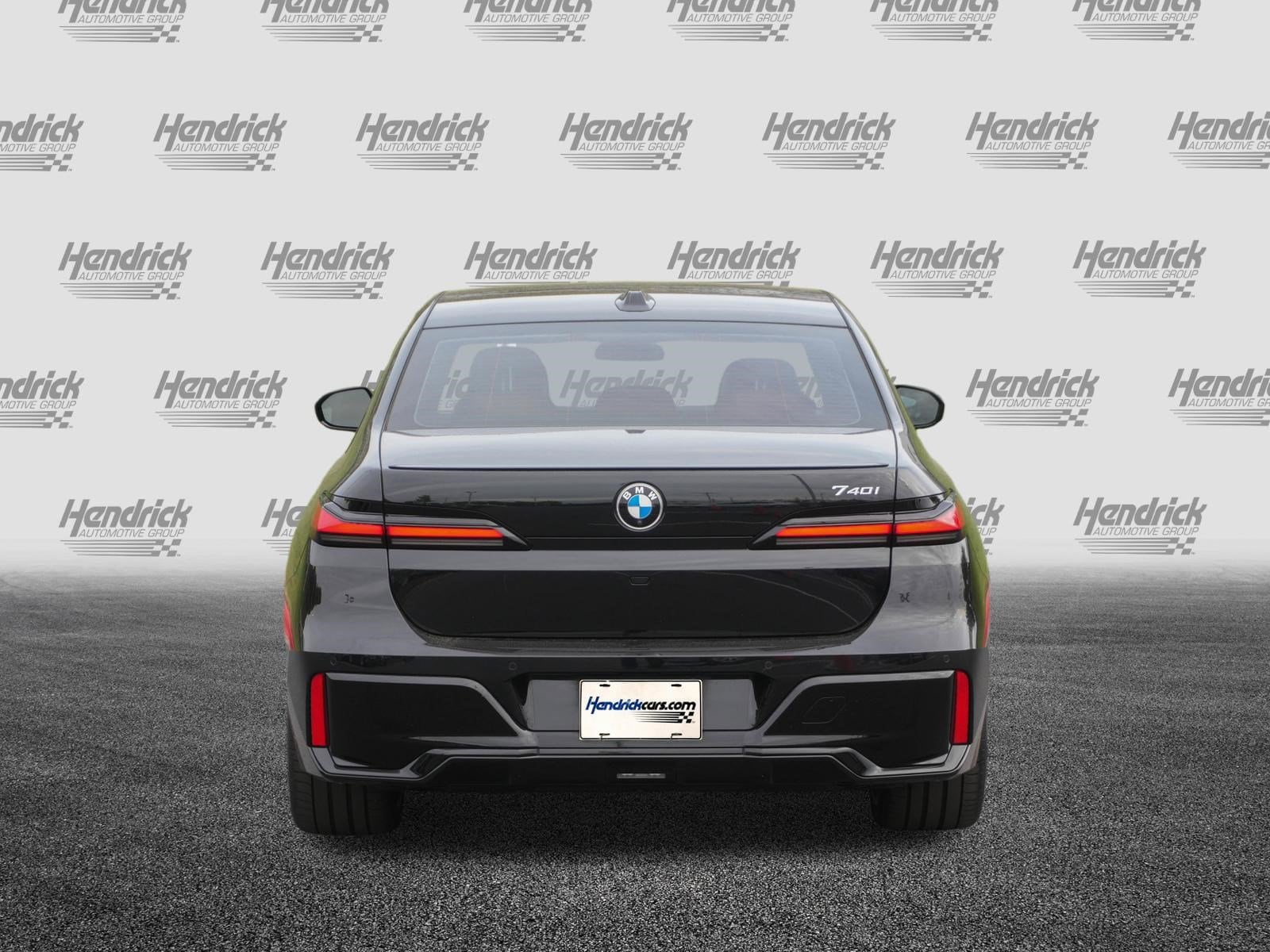 2023 BMW 7 Series 740i photo 6