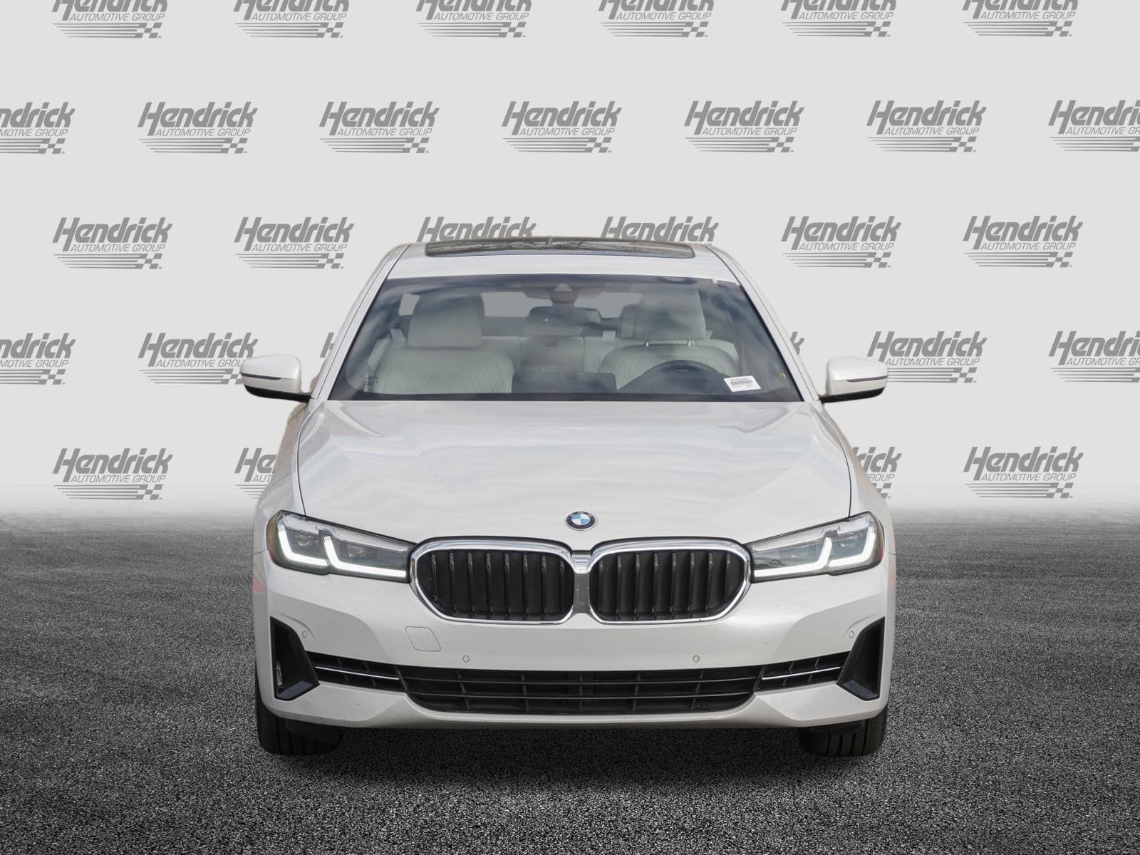 2023 BMW 5 Series 540i photo 2