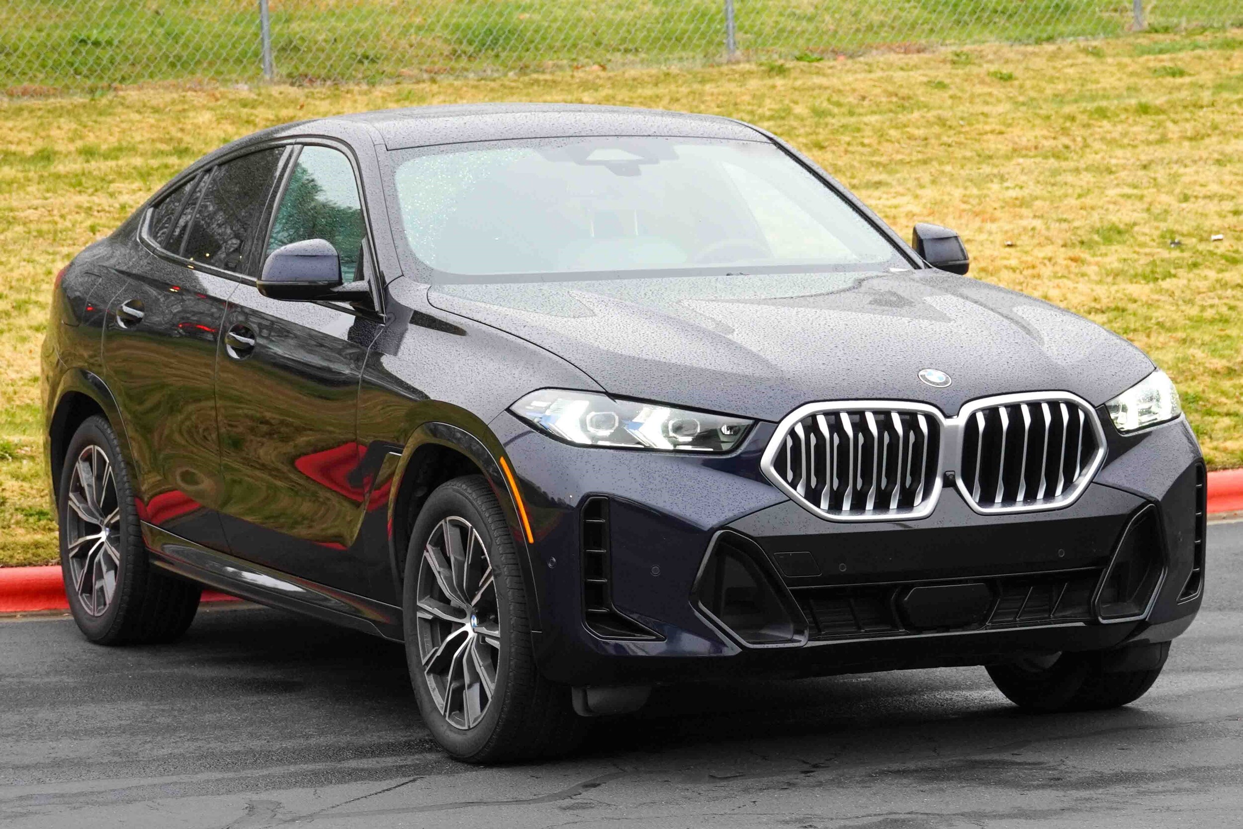 2025 Bmw X6 xDrive40i photo 2