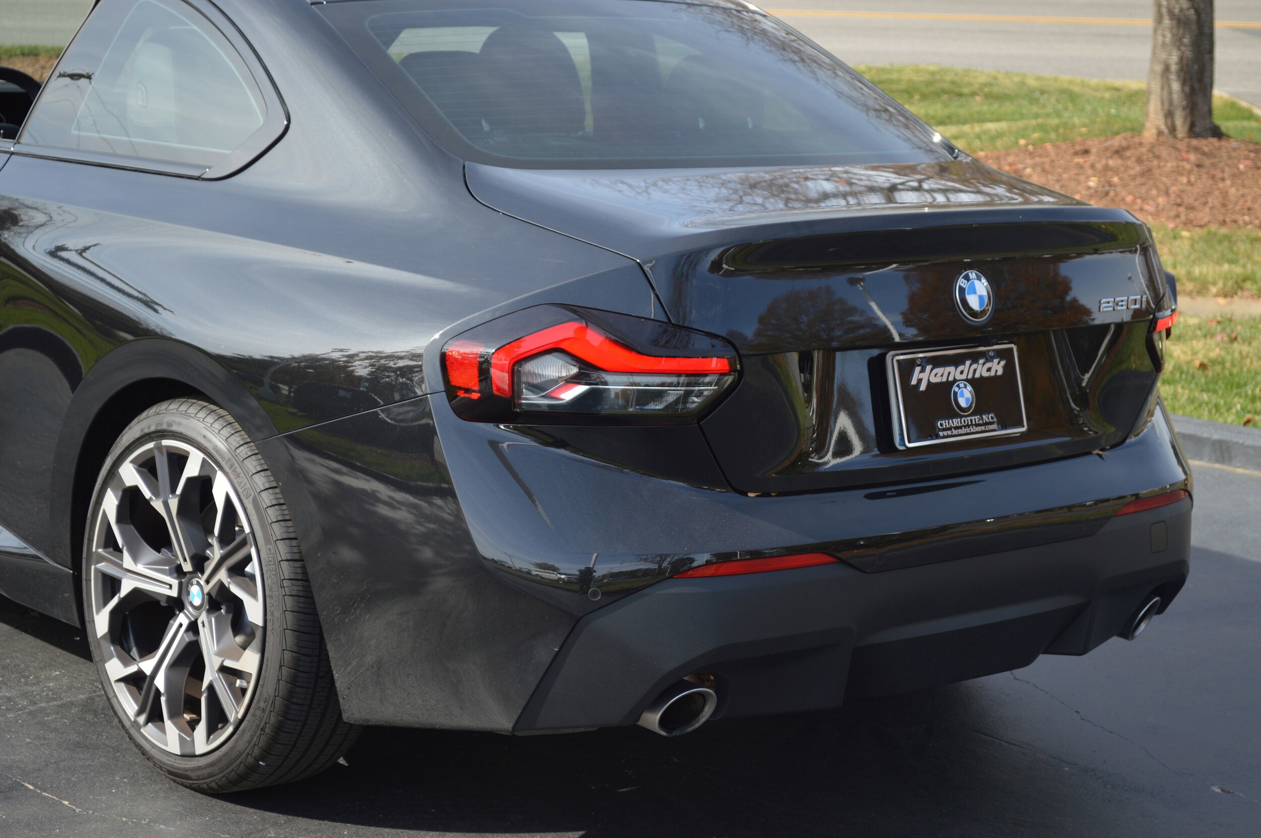 2025 Bmw 230i photo 3