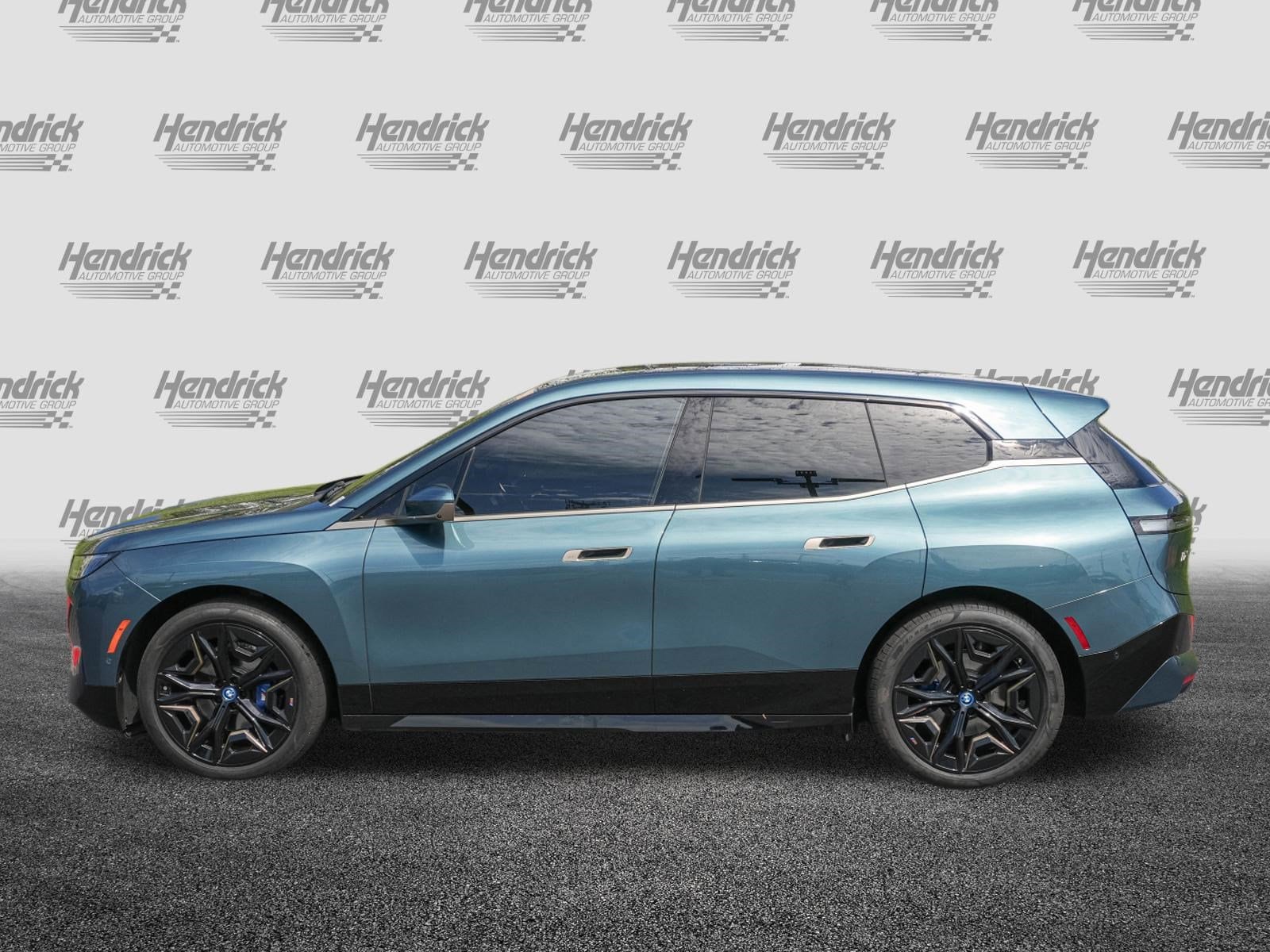 2023 BMW iX M60 photo 5