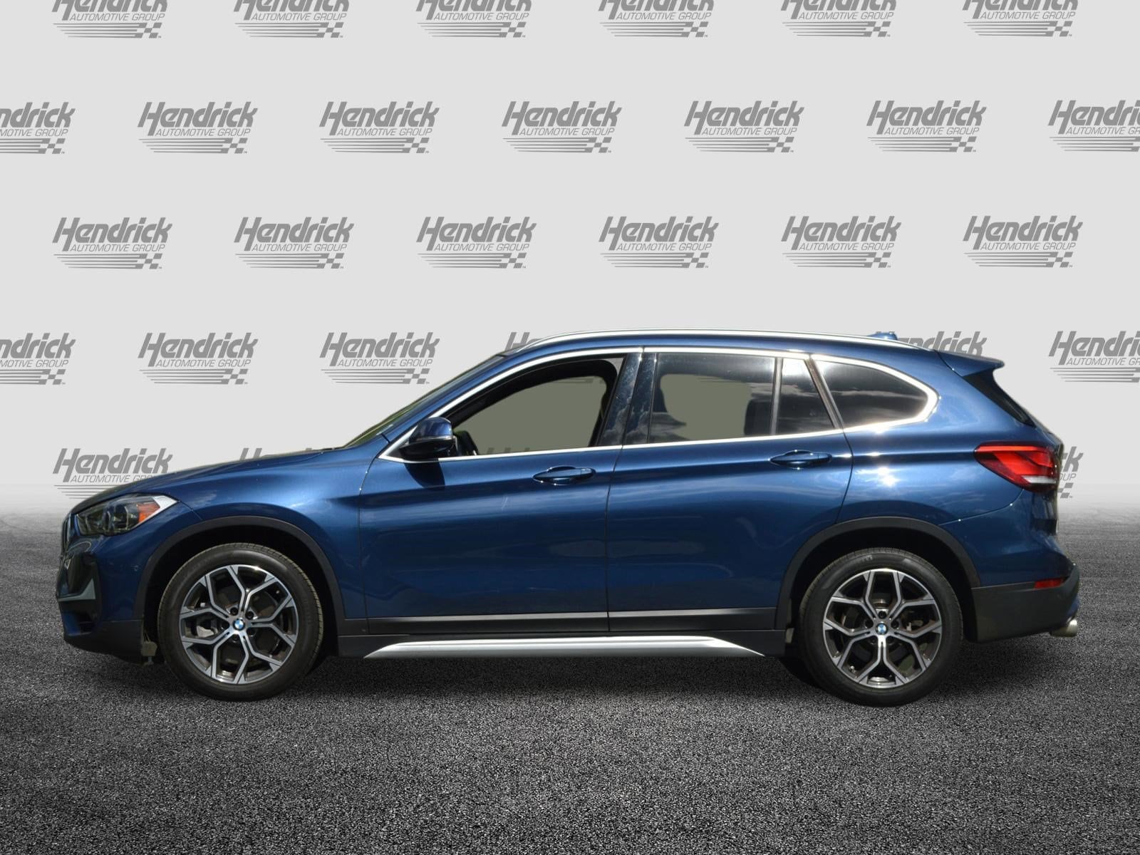 2021 BMW X1 xDrive28i photo 3
