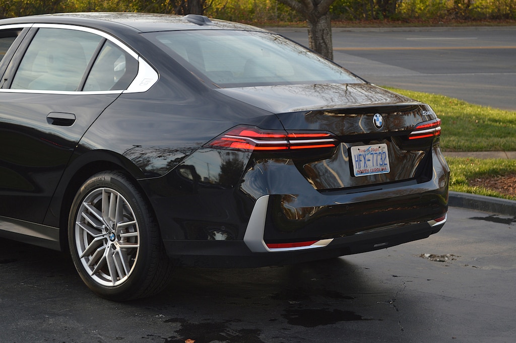 Certified 2025 BMW 5 Series 530i Sedan