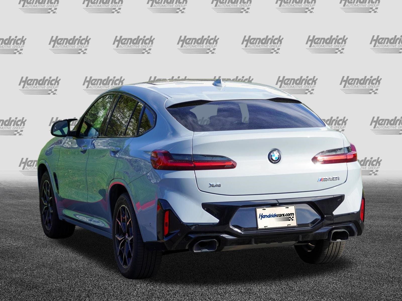 2025 BMW X4 M40i