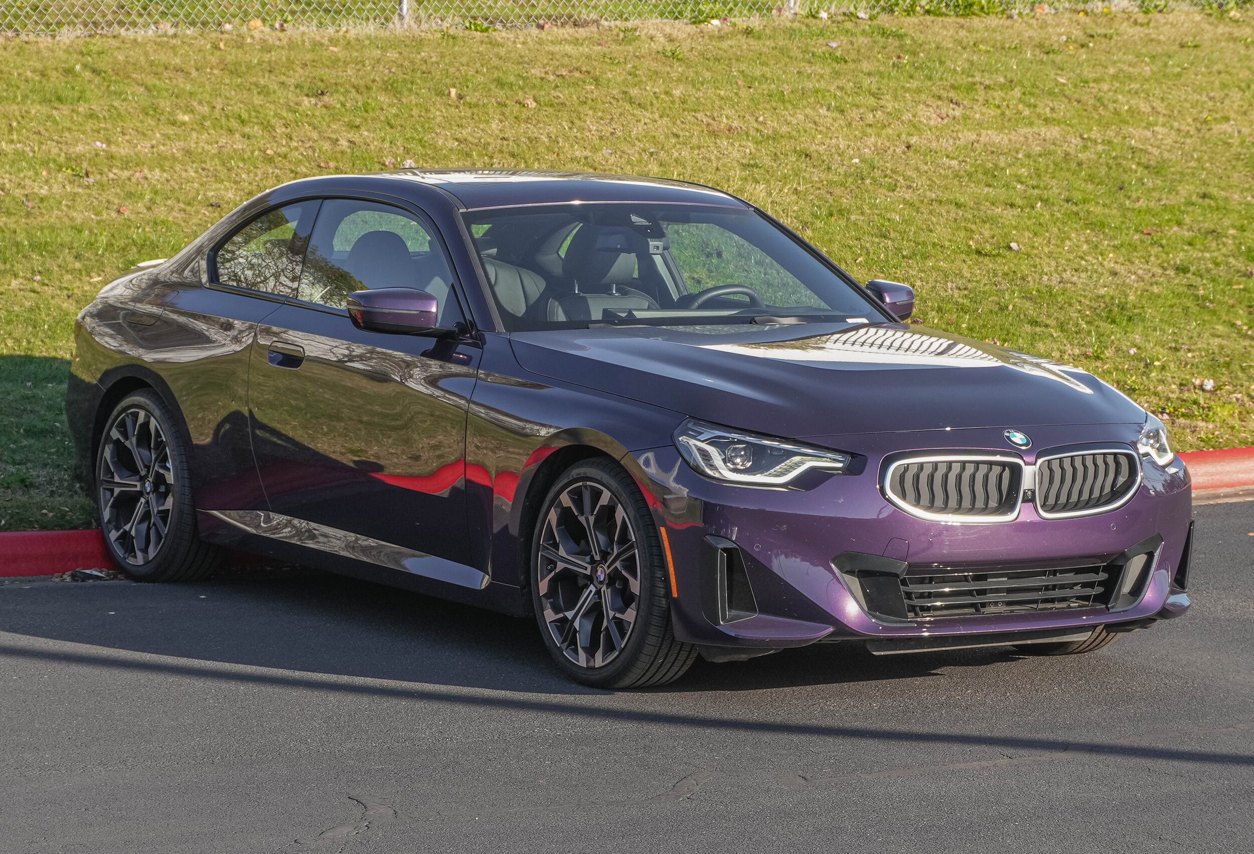 2025 Bmw 230i 2-Series photo 2