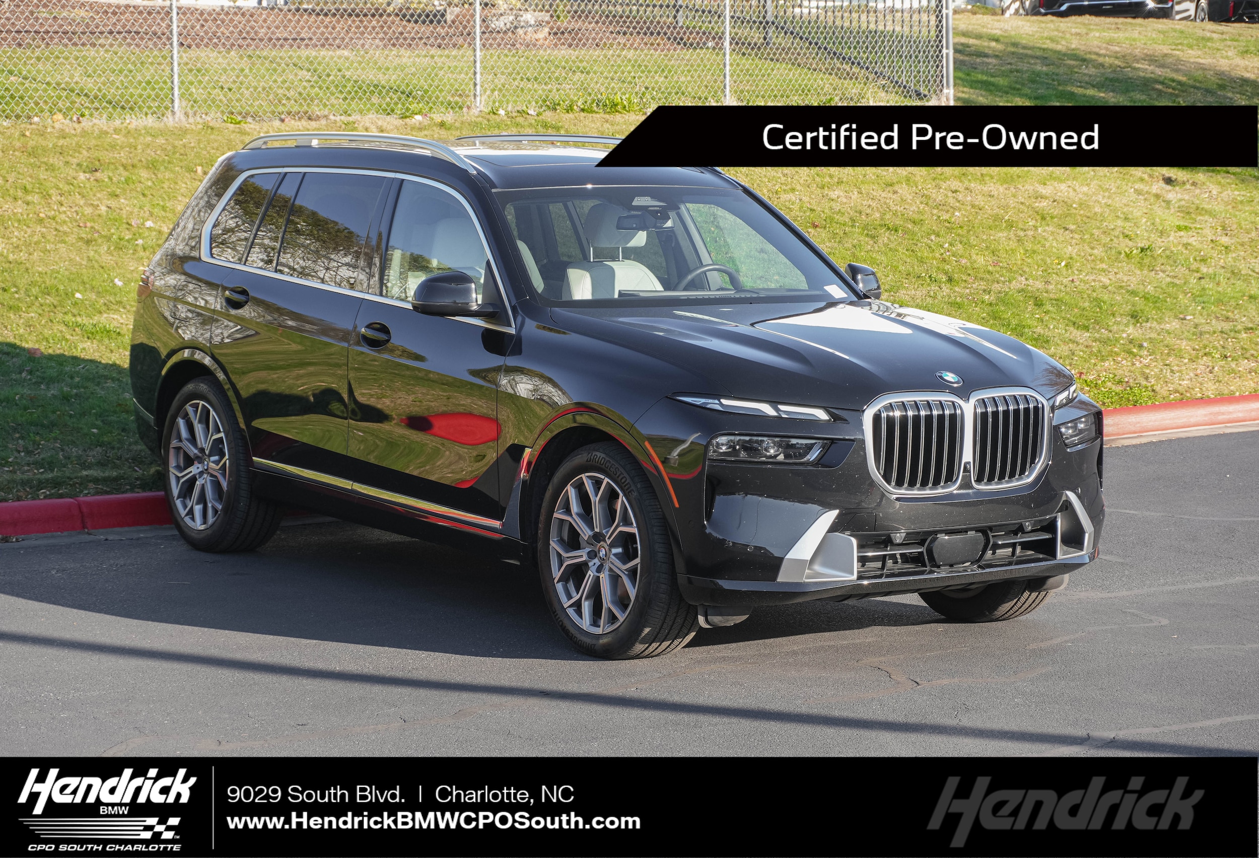 2025 BMW X7 40i's photo