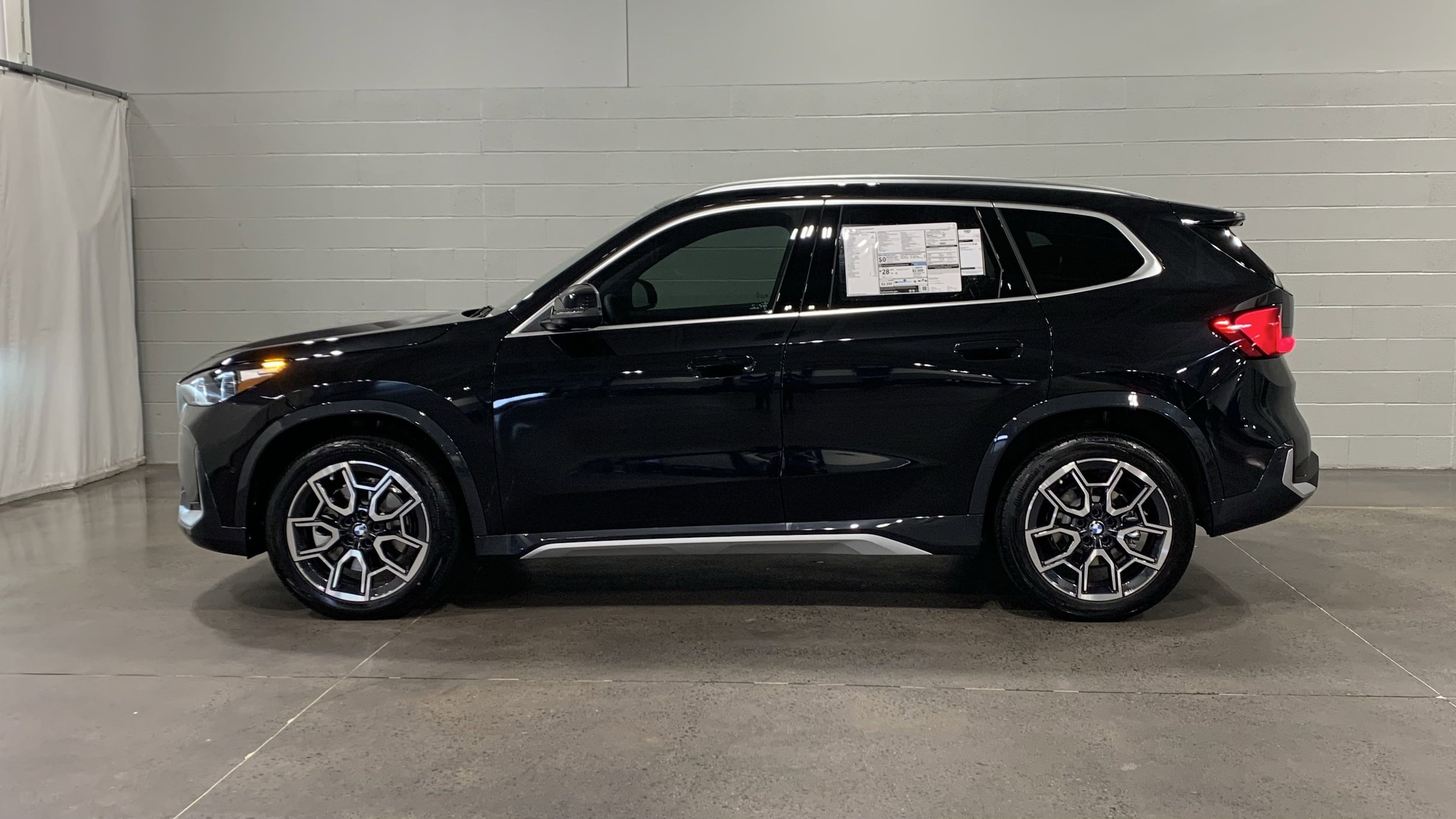 2026 BMW X1 xDrive28i photo 4