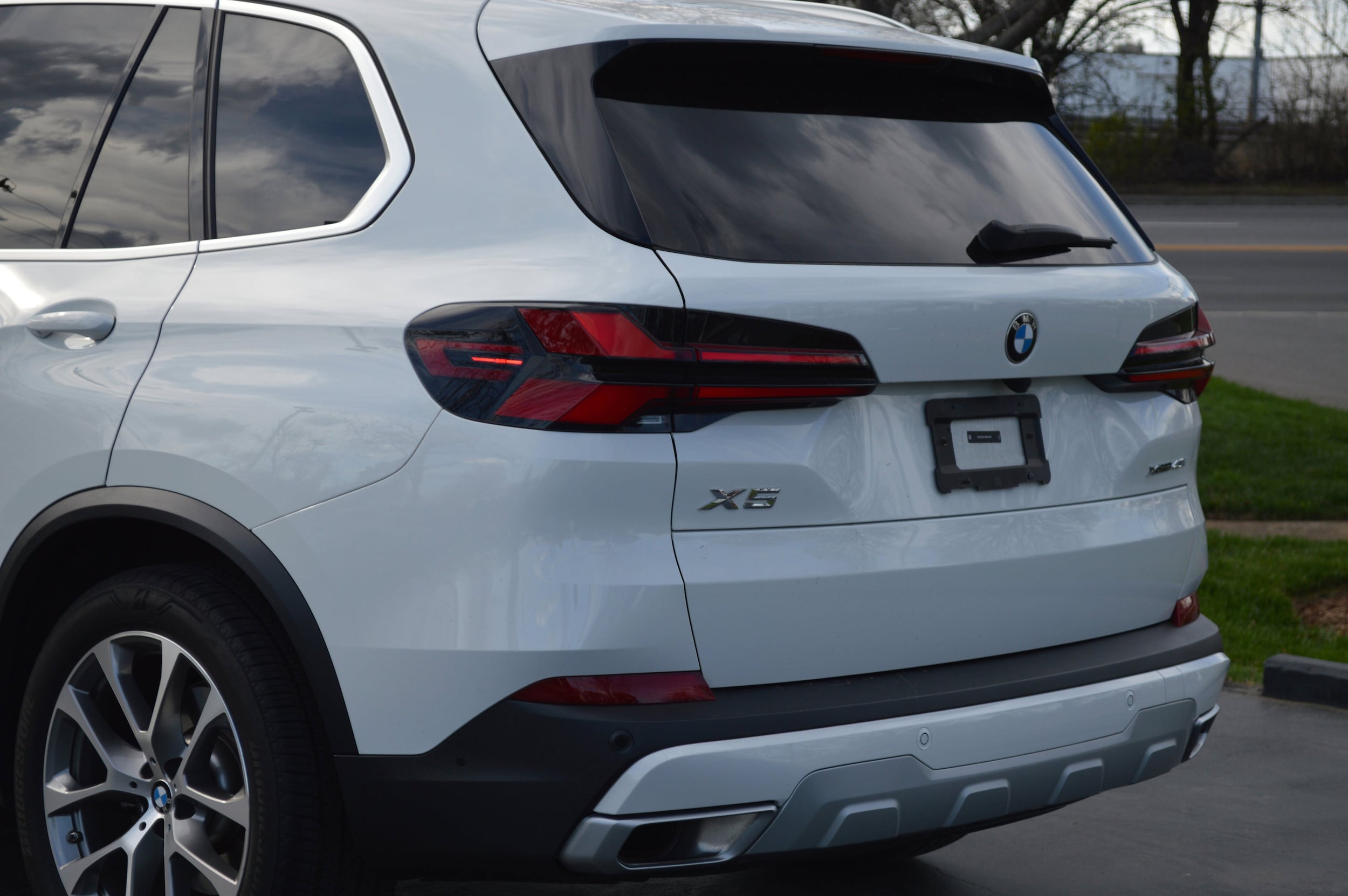 2024 BMW X5 xDrive40i photo 2