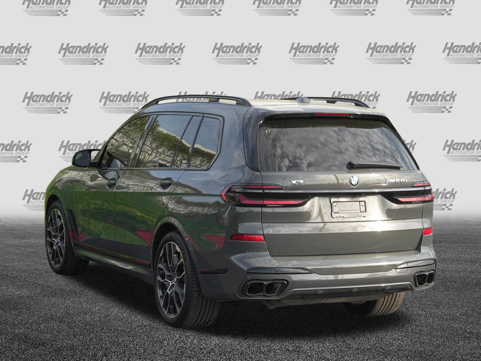 2025 BMW X7 M60i photo 6