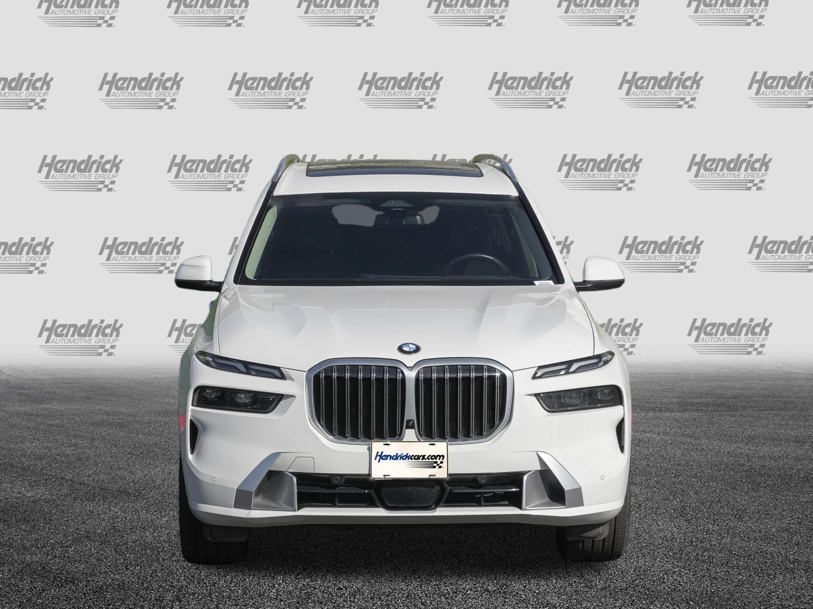 2023 BMW X7 xDrive40i photo 2