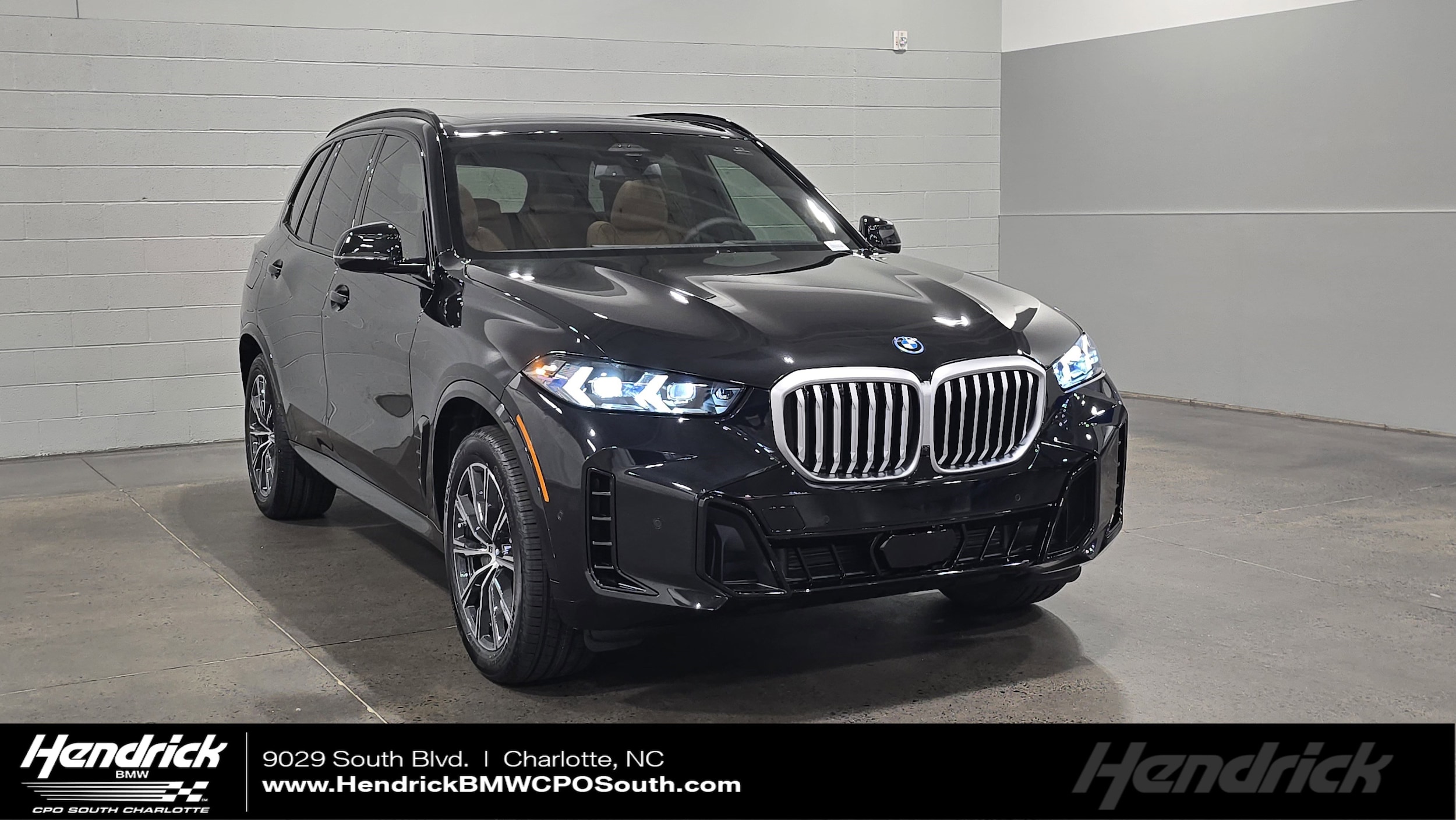 2026 BMW X5 xDrive50e's photo