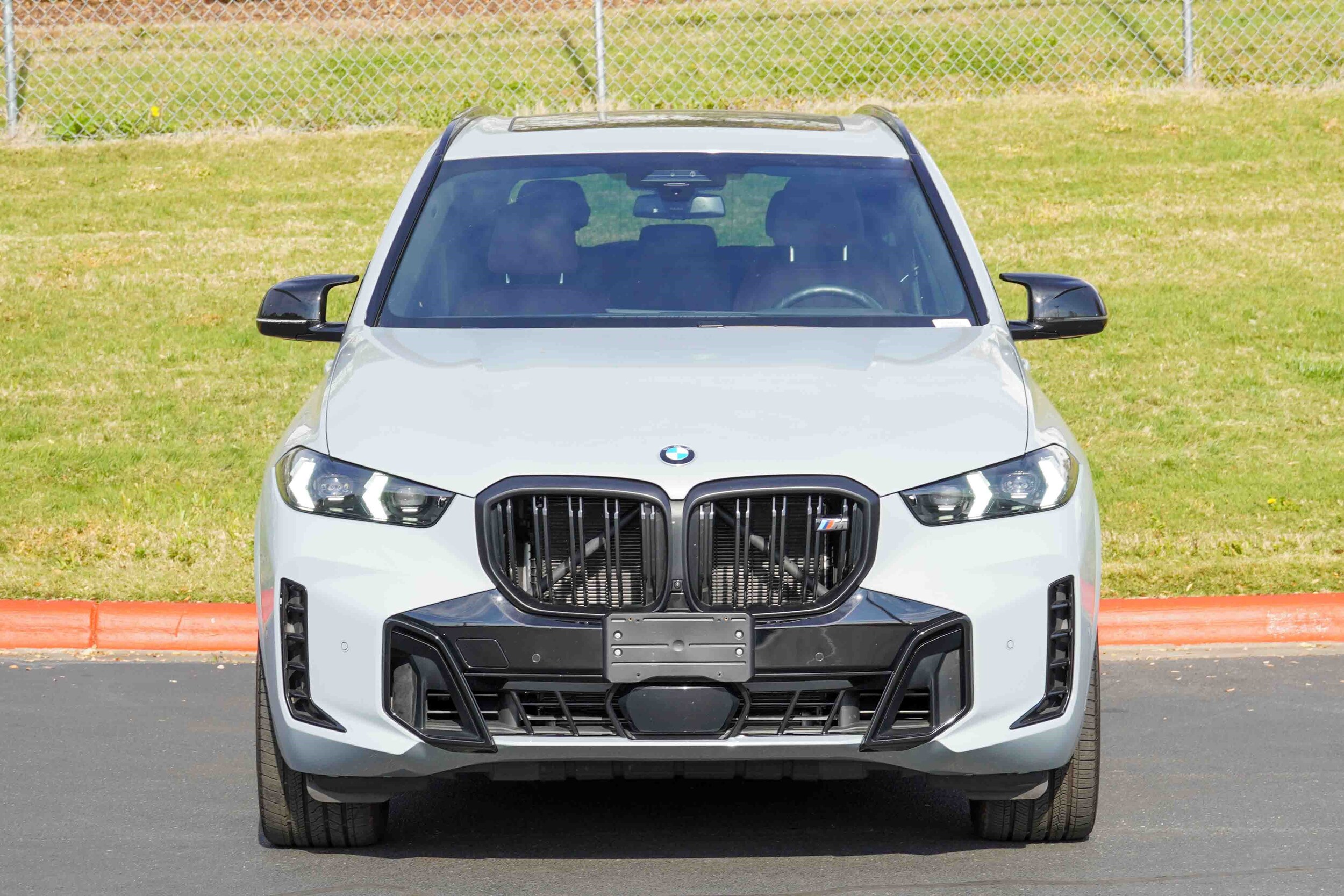 2025 Bmw X5 M60i photo 3