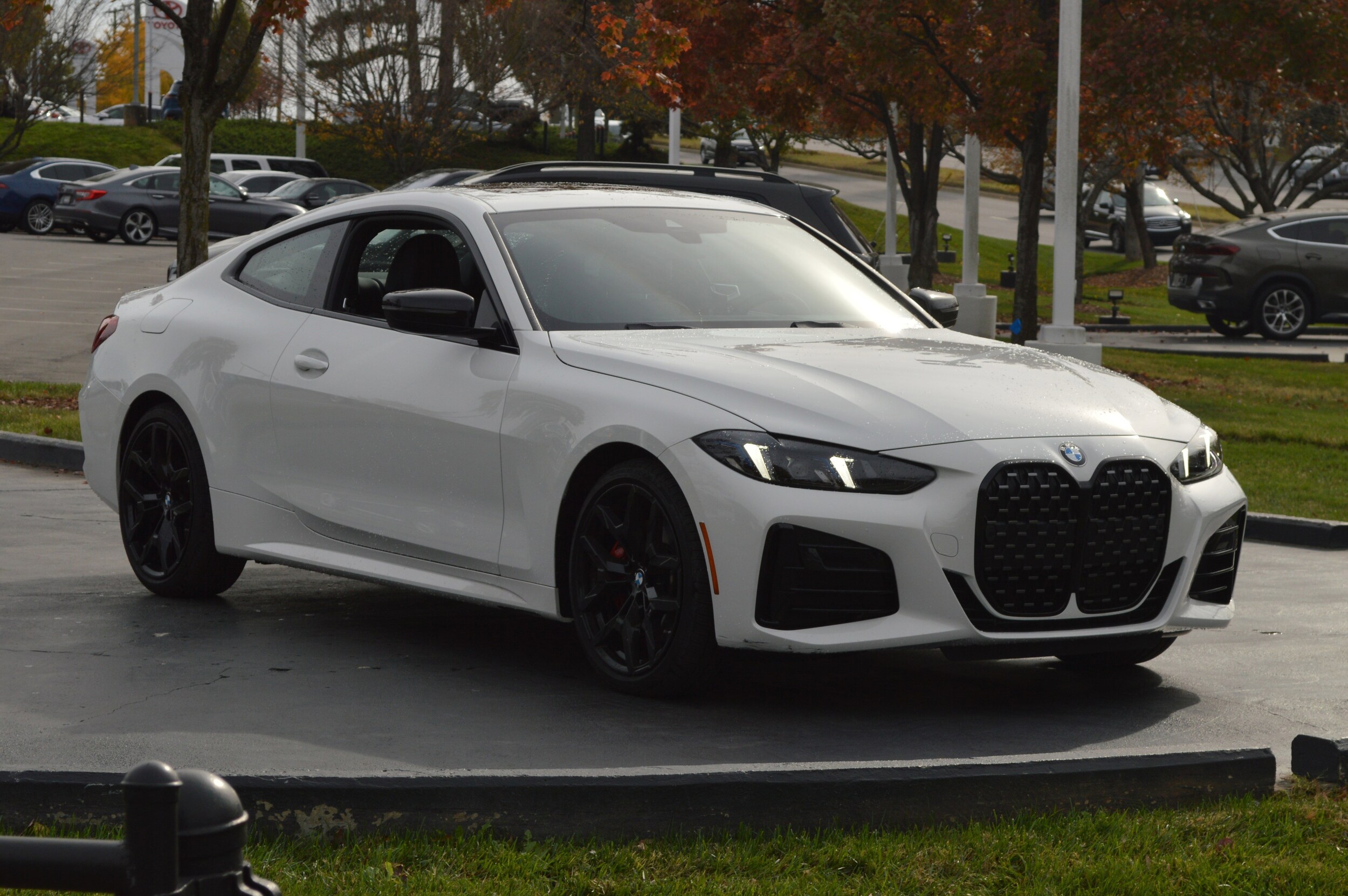 2026 BMW 4 Series 430i xDrive photo 4