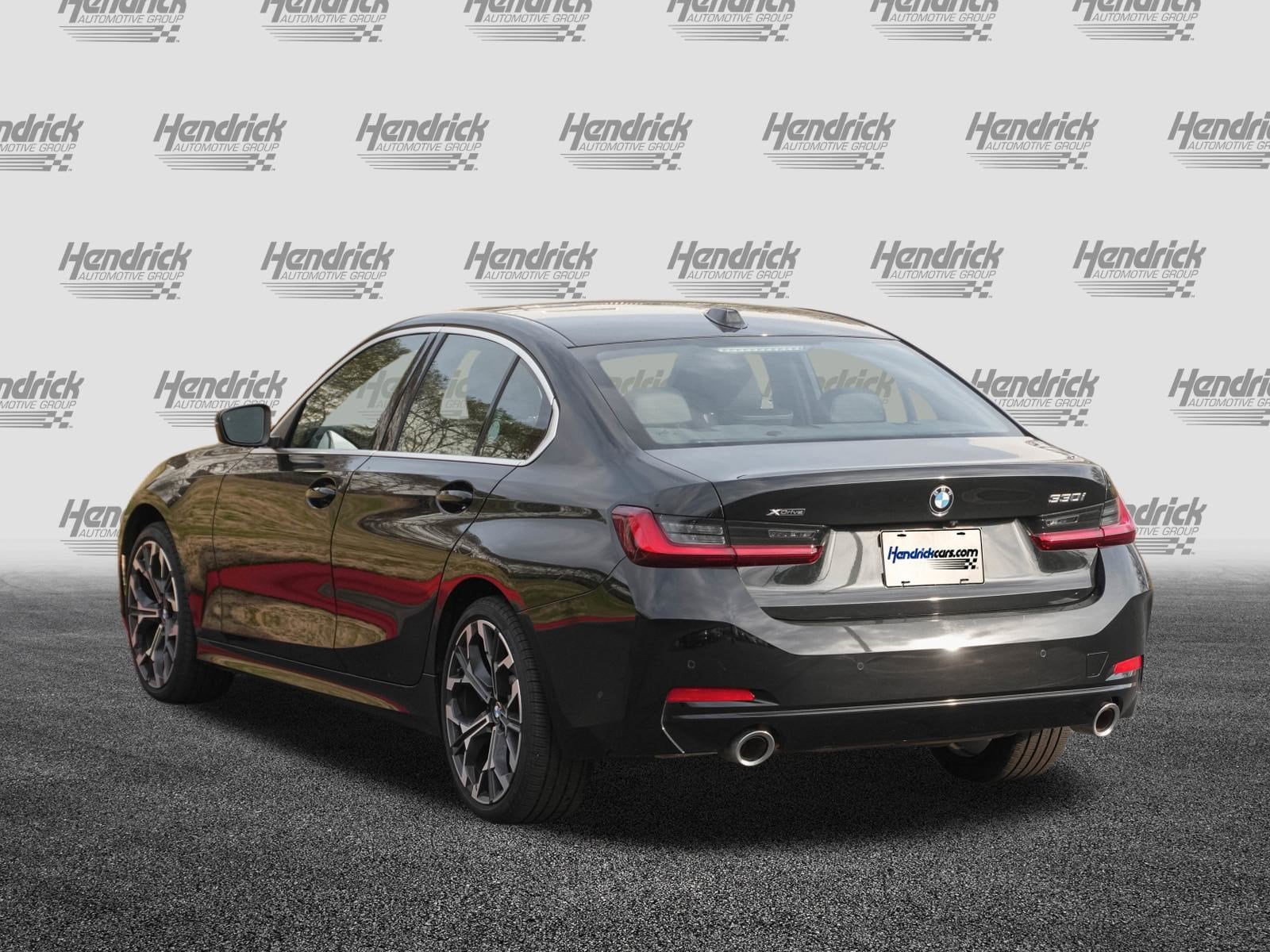 2025 BMW 3 Series 330i xDrive photo 6