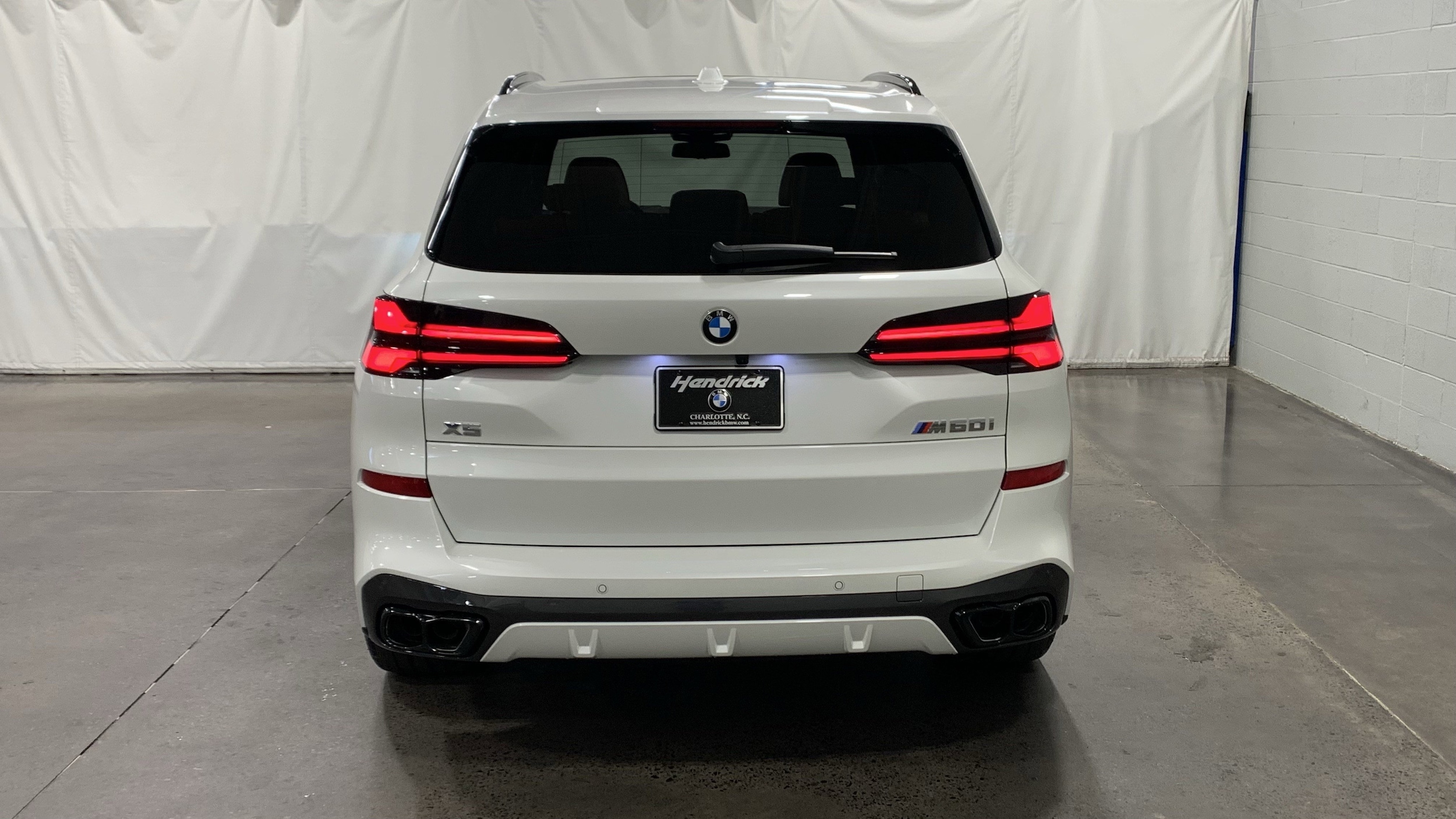 2026 BMW X5 M60i photo 6