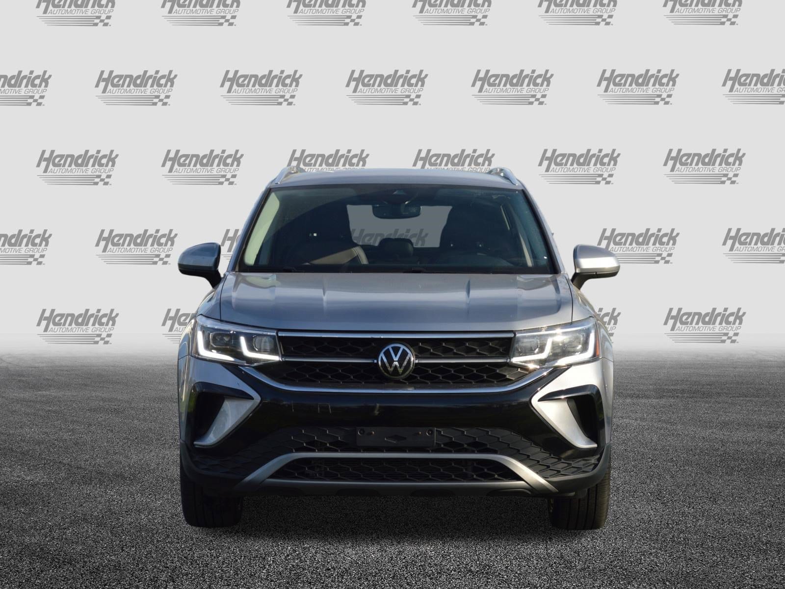 2022 Volkswagen Taos SEL photo 5