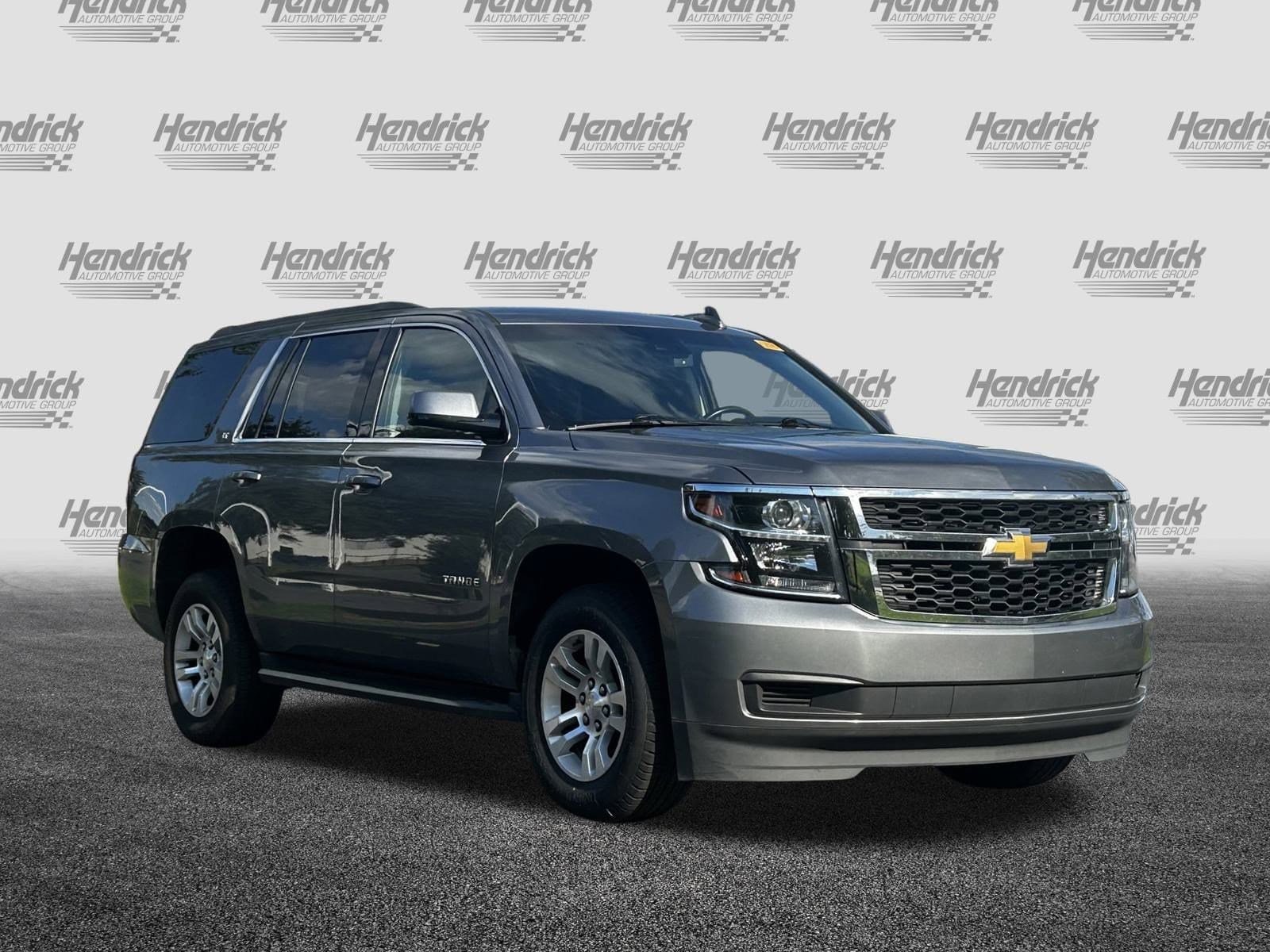 Used 2019 Chevrolet Tahoe LT with VIN 1GNSKBKC0KR365810 for sale in Kansas City, MO