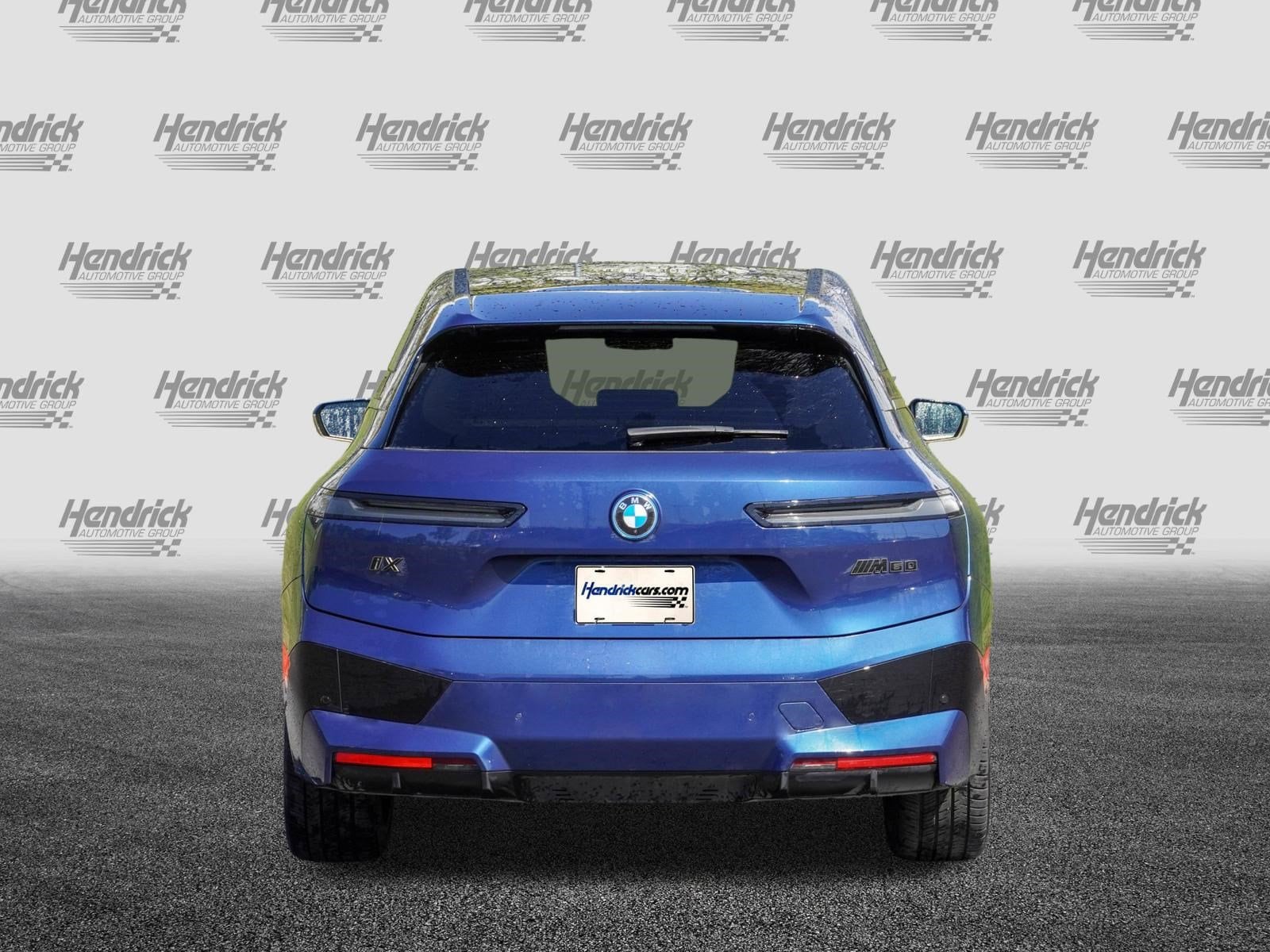 2023 BMW iX M60 photo 6