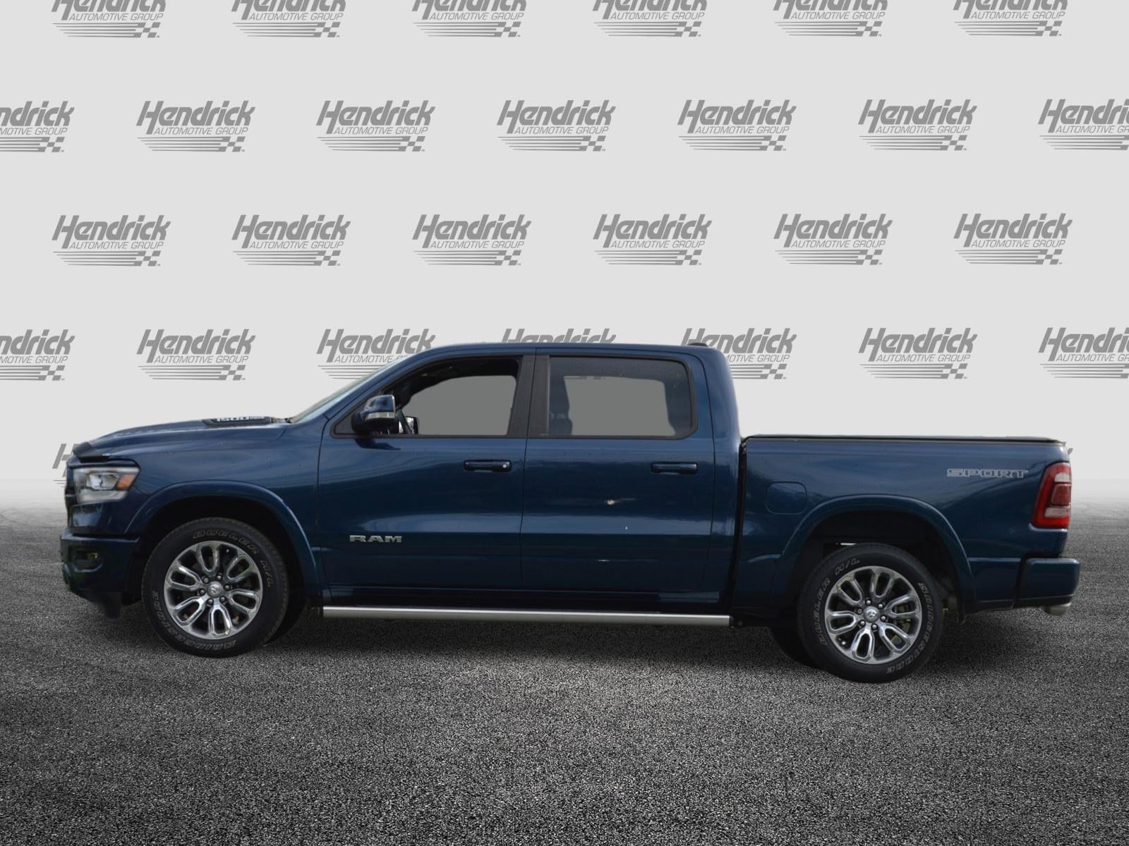 2020 Ram 1500 Laramie photo 6