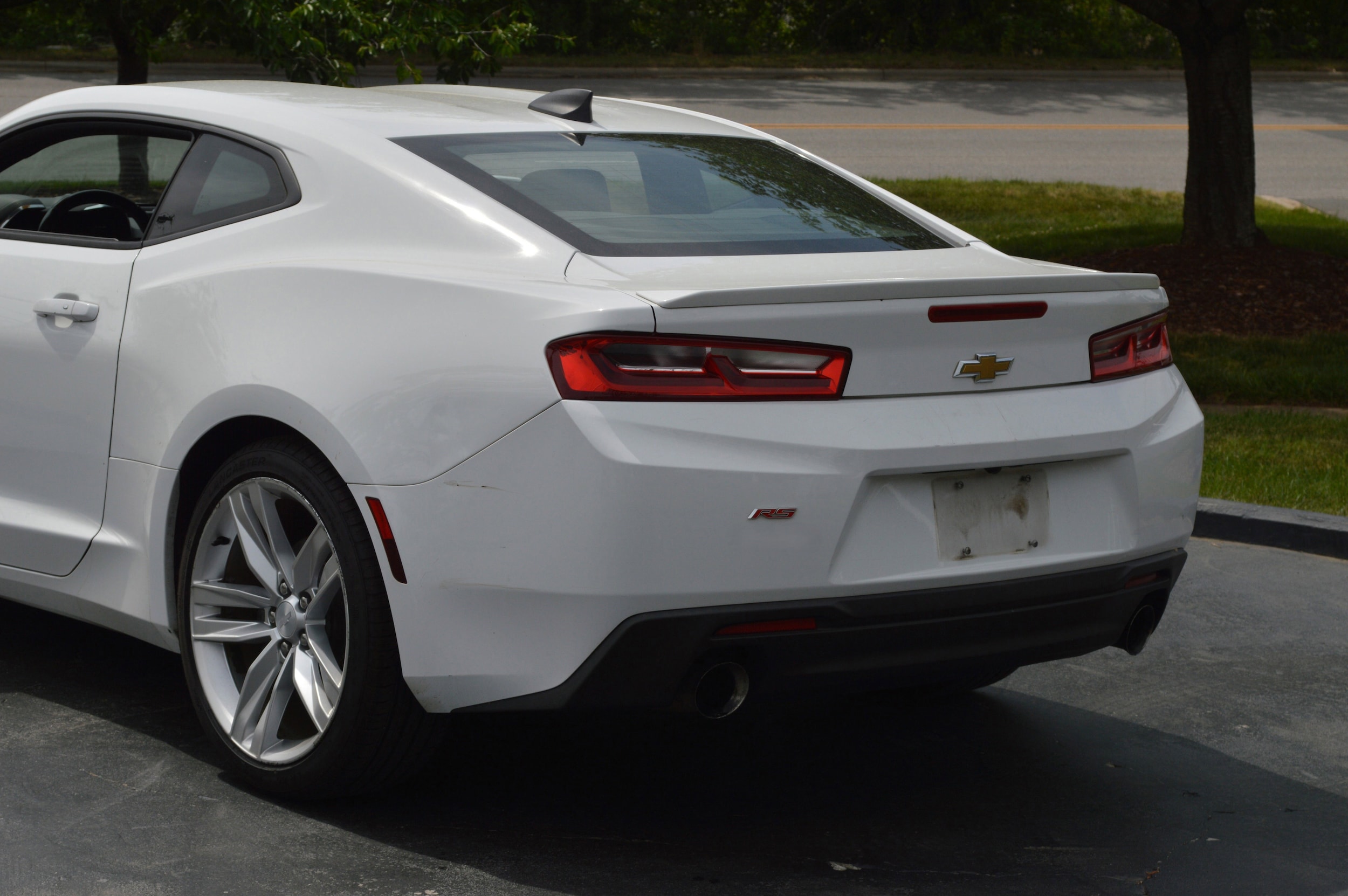 2017 Chevrolet Camaro 1LT photo 3