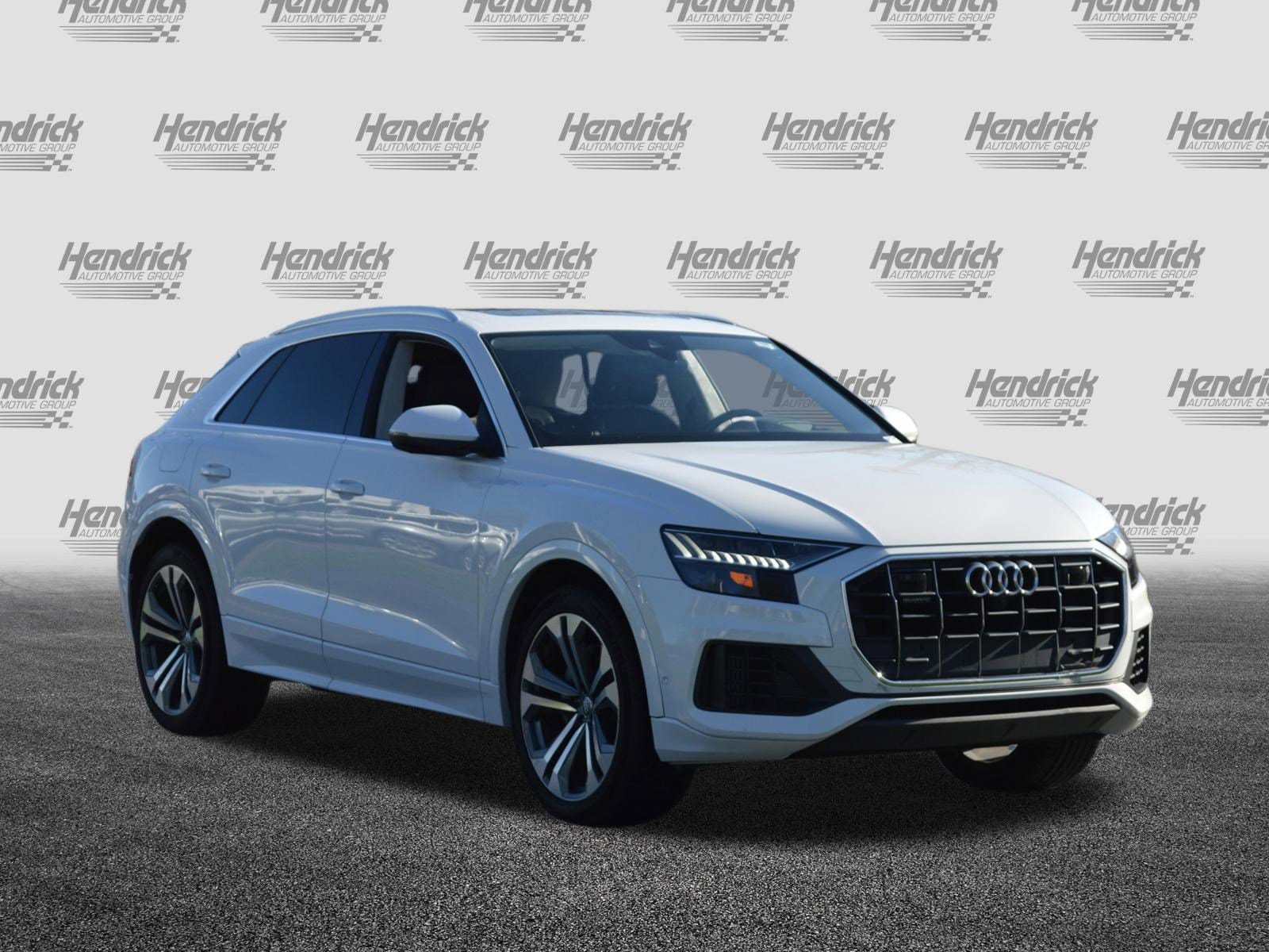 2019 Audi Q8 Prestige photo 4