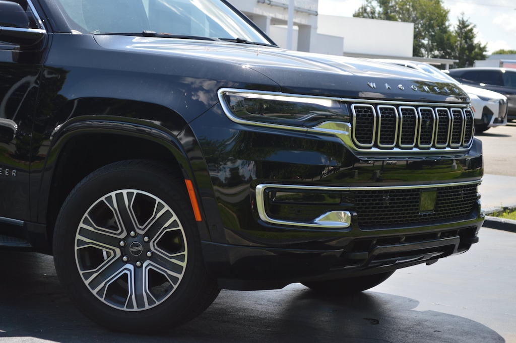 Used 2025 Jeep Wagoneer SUV