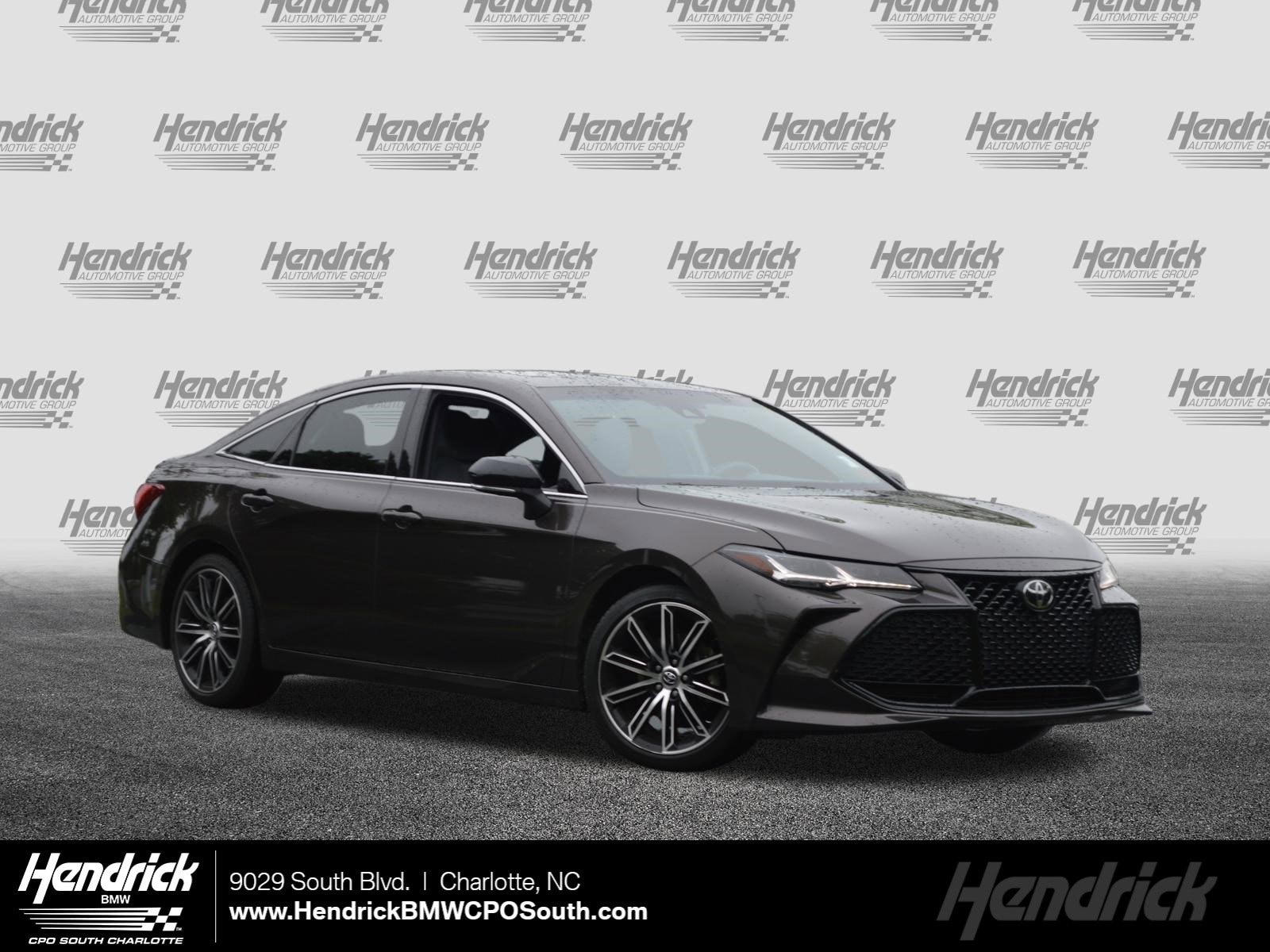 2019 Toyota Avalon Touring's photo