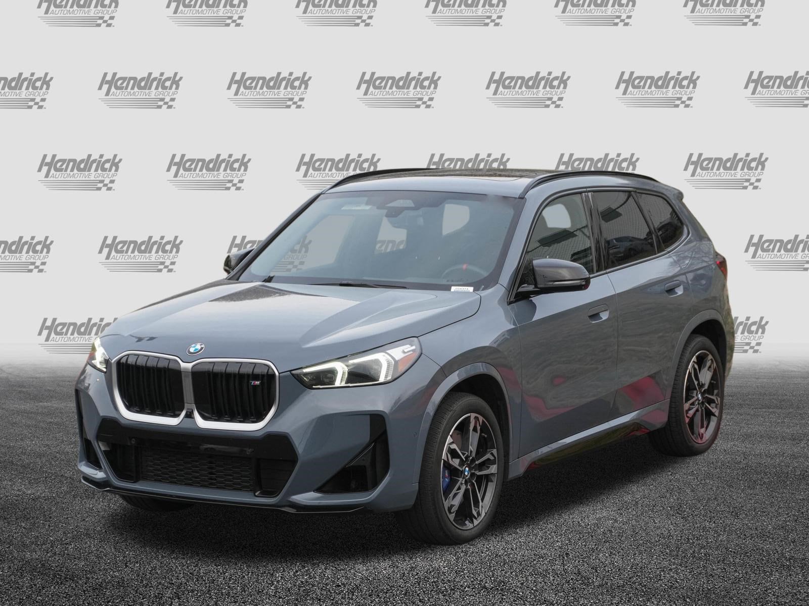 2025 BMW X1 M35i photo 4