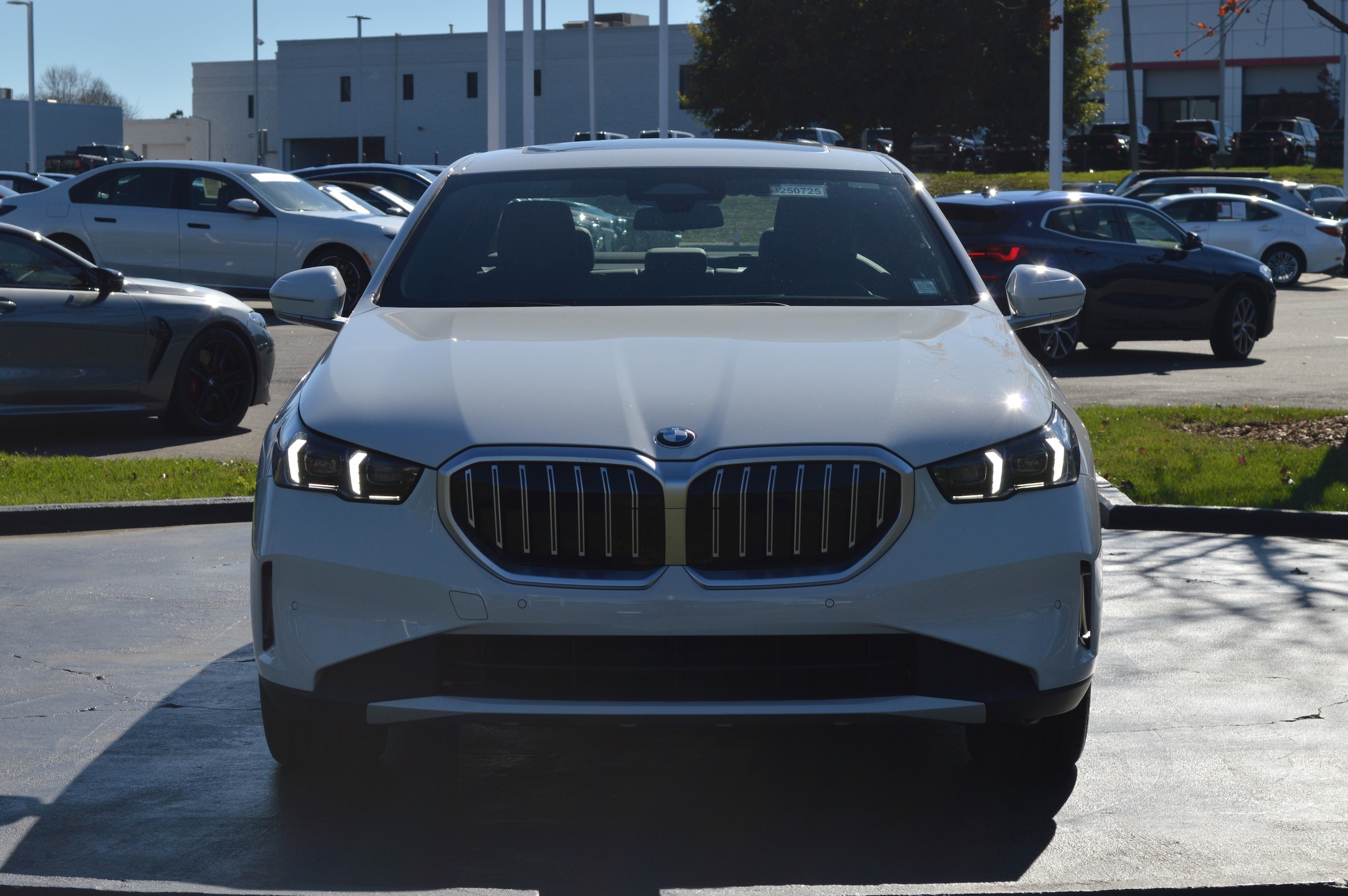 2025 BMW 5 Series 530i xDrive photo 5