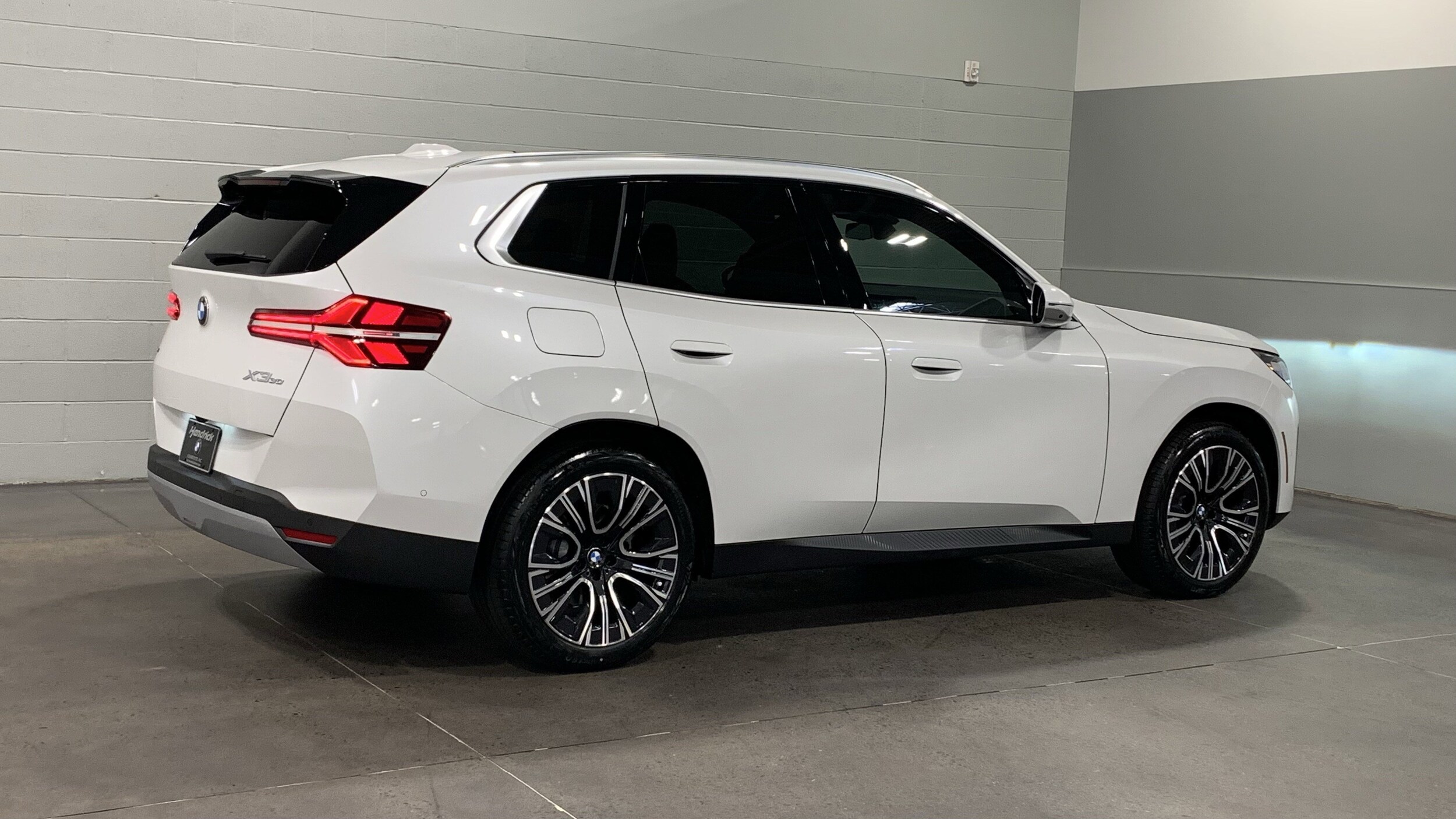 2026 BMW X3 30 xDrive photo 3