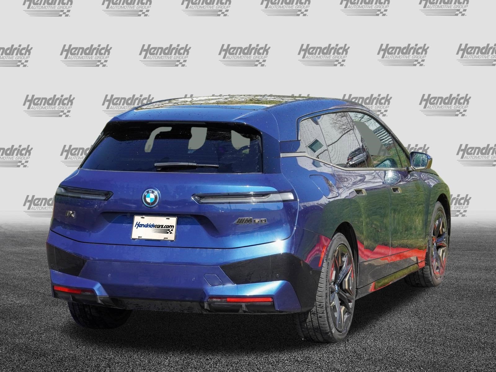 2023 BMW iX M60 photo 3