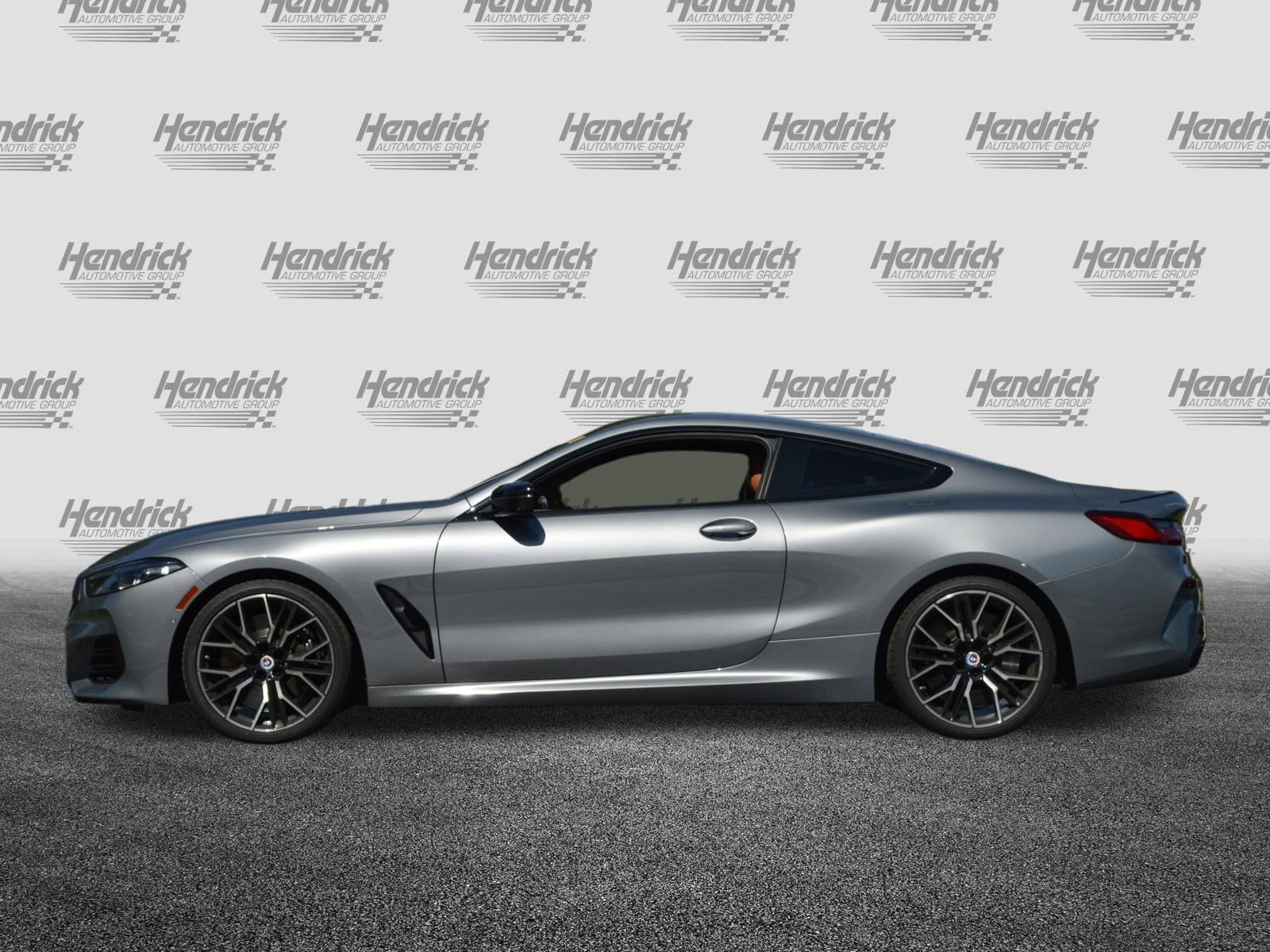 2023 BMW 8 Series M850i xDrive photo 3