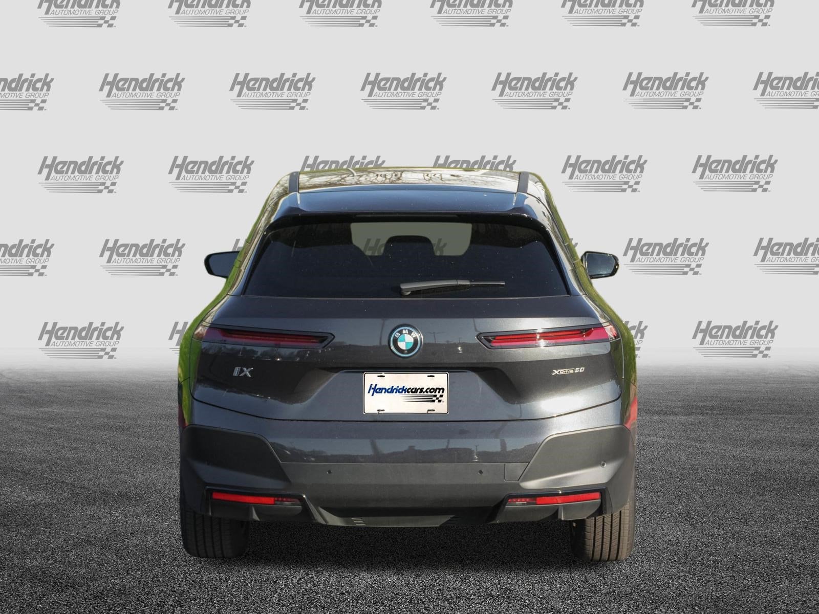 2024 BMW iX xDrive50 photo 3