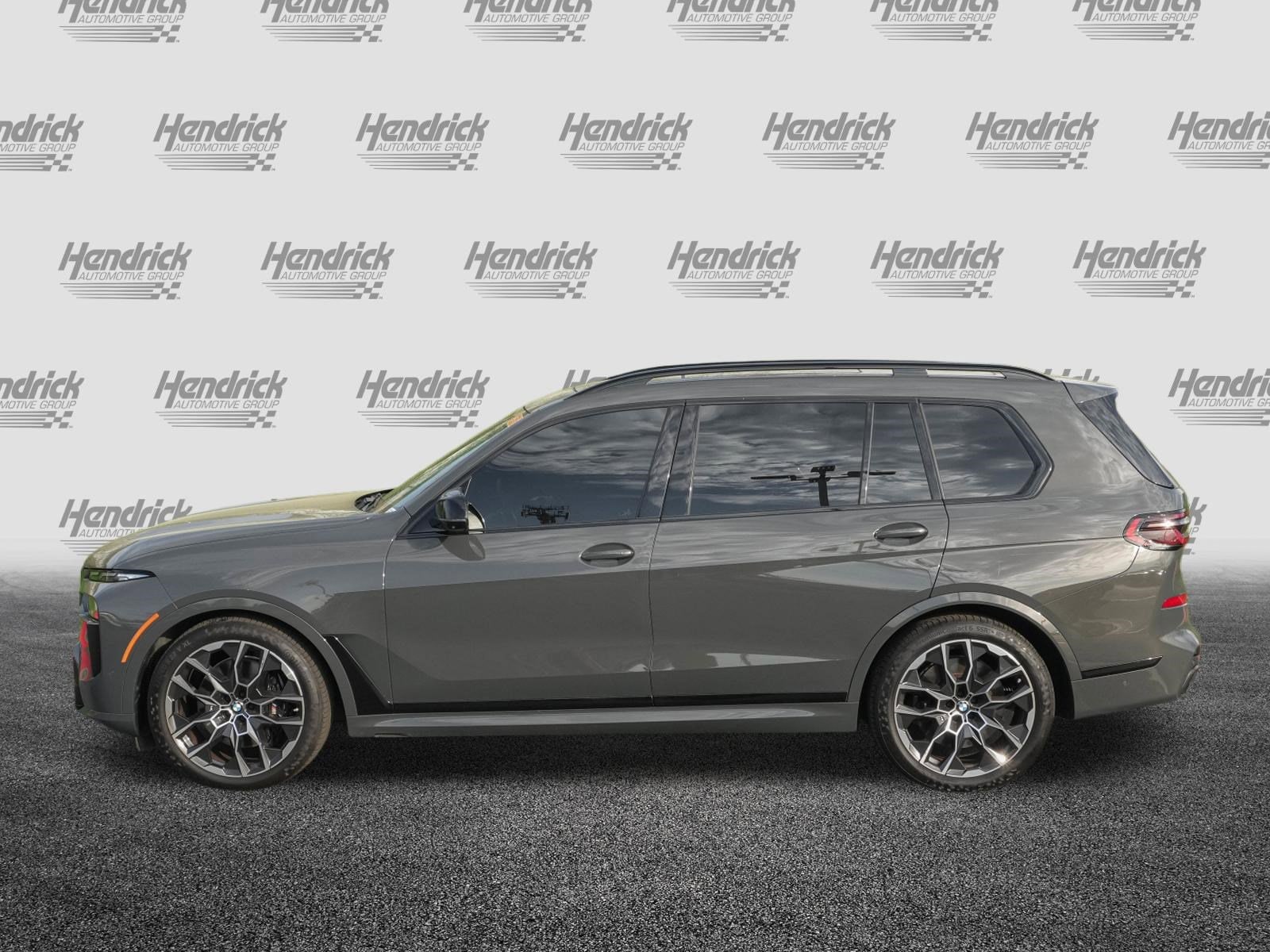 2025 BMW X7 M60i photo 5