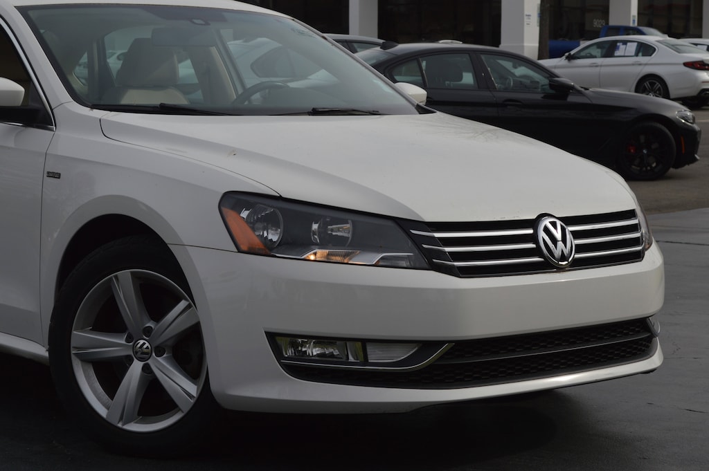 Used 2015 Volkswagen Passat 1.8T Limited Edition Sedan