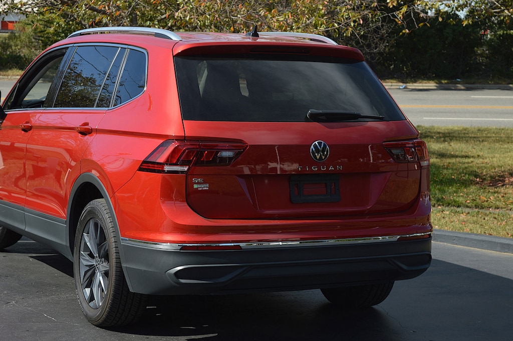 Used 2022 Volkswagen Tiguan SE SUV