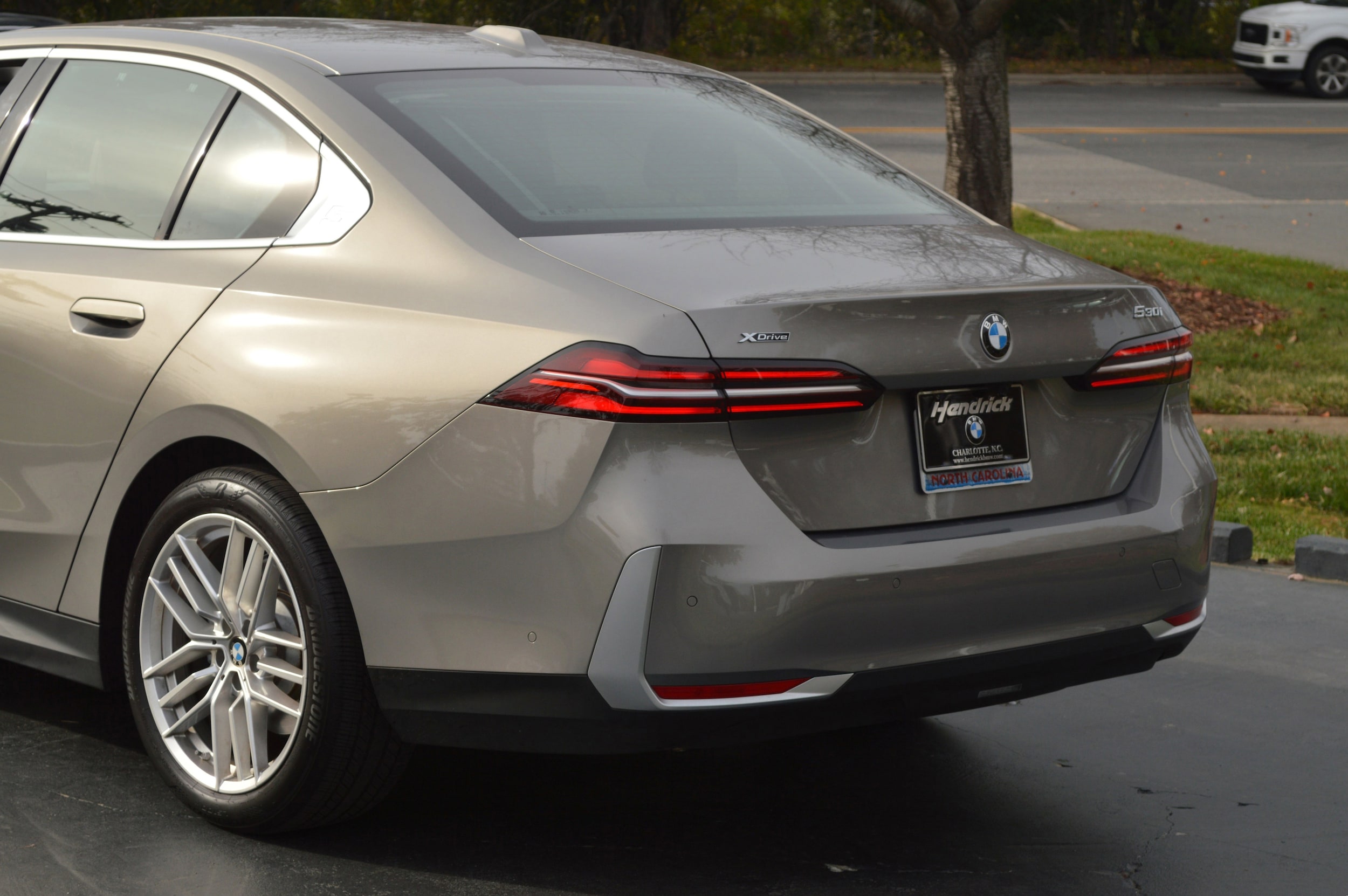 2025 Bmw 530i photo 2